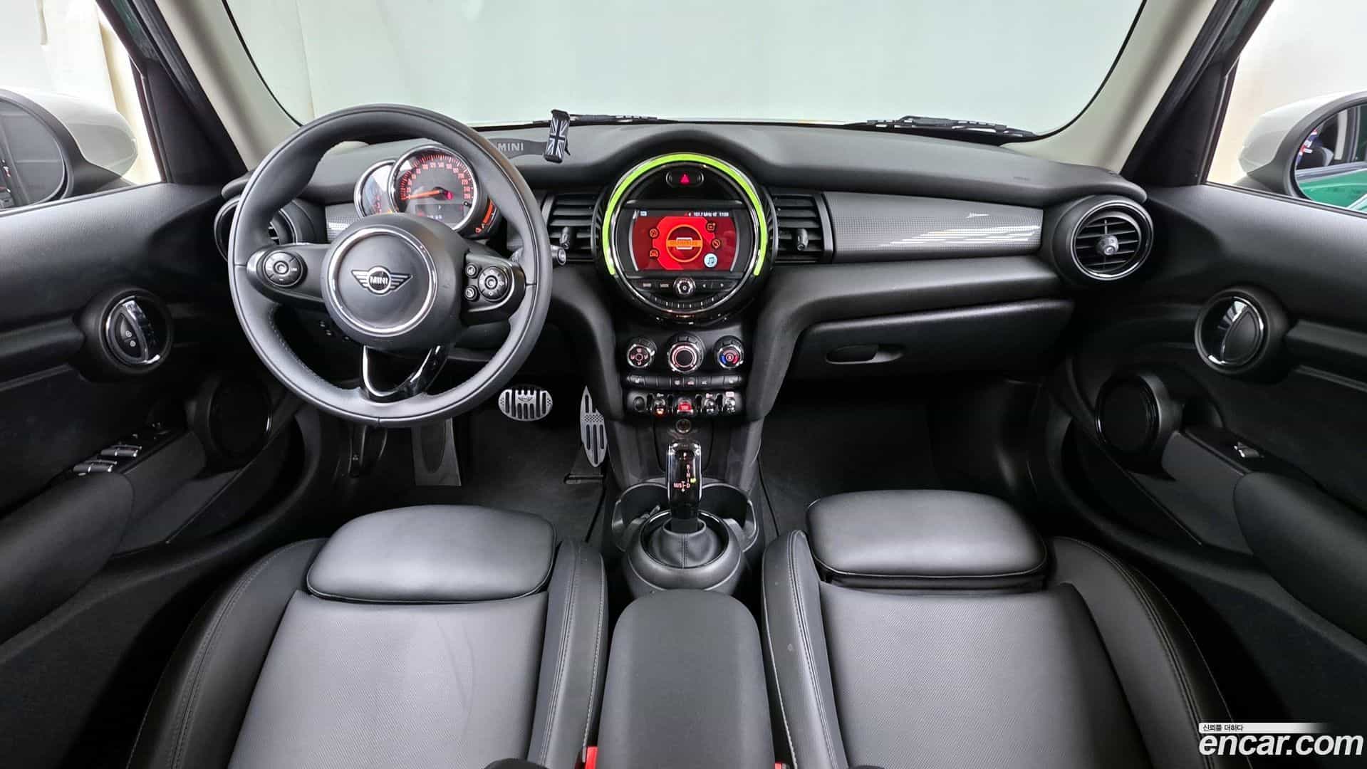 Cooper Mini 2020.3-INNER-007