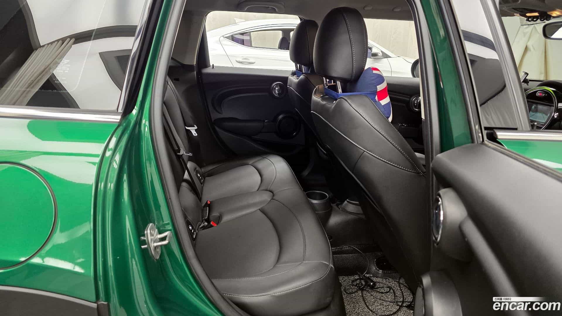 Cooper Mini 2020.3-OPTION-016