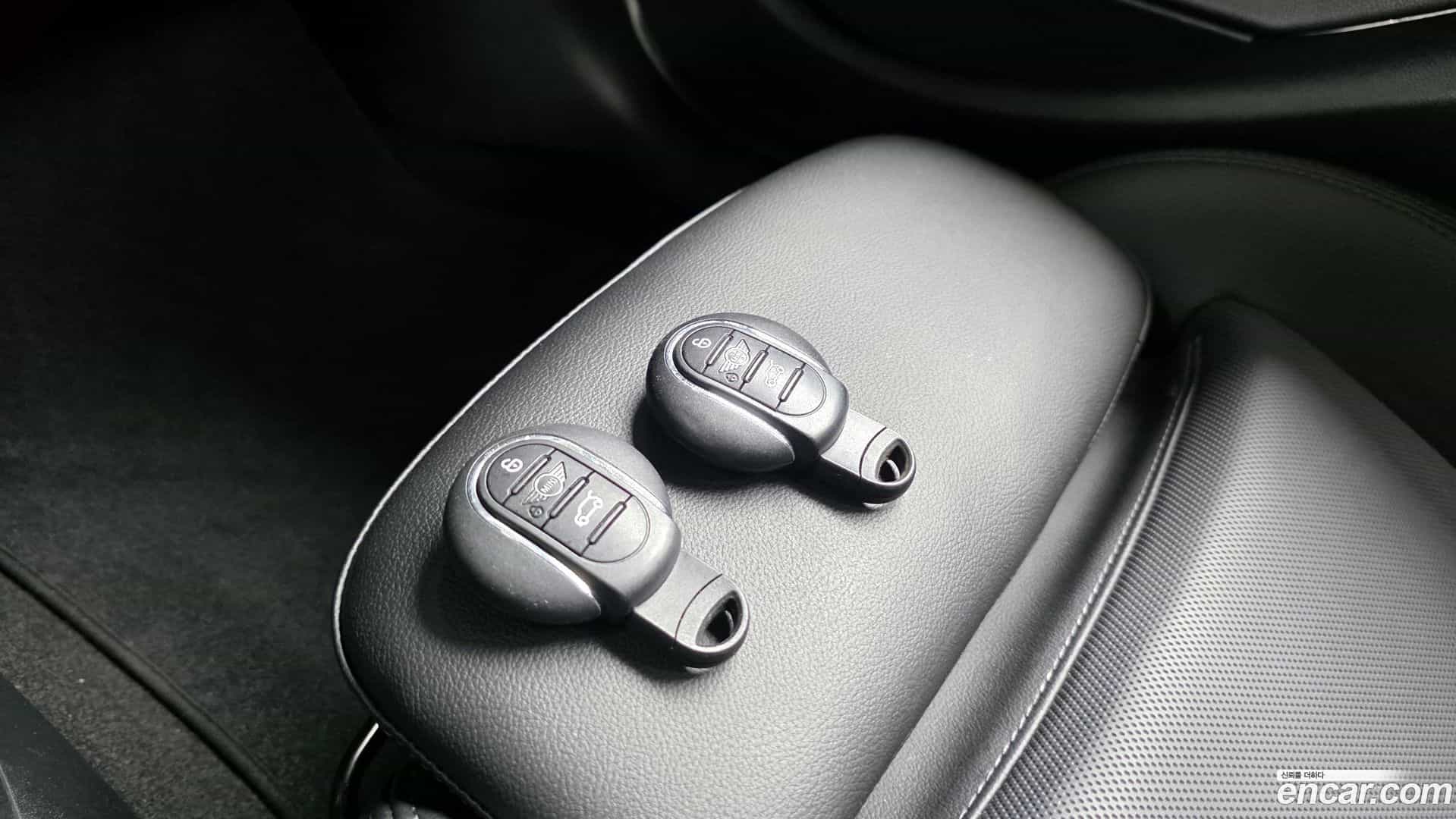 Cooper Mini 2020.3-OPTION-023