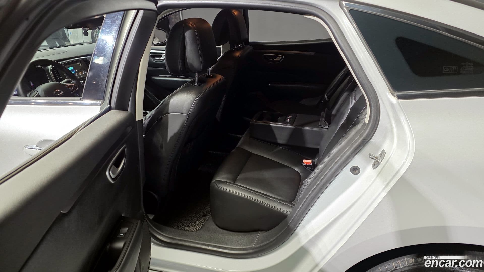 Main__Slider__Photo:SM6 Renault-KoreaSamsung 2019.2-10