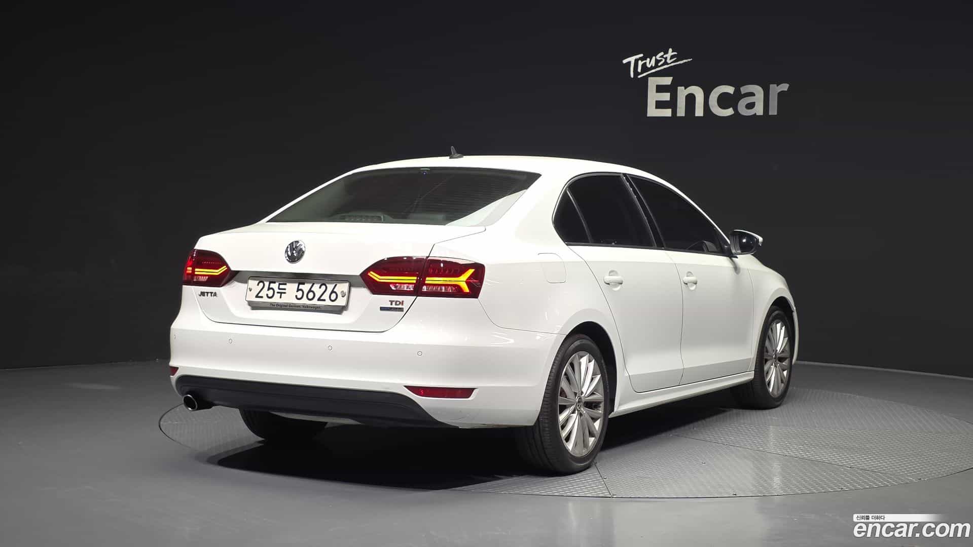 Jetta Volkswagen 2014.3-OUTER-002