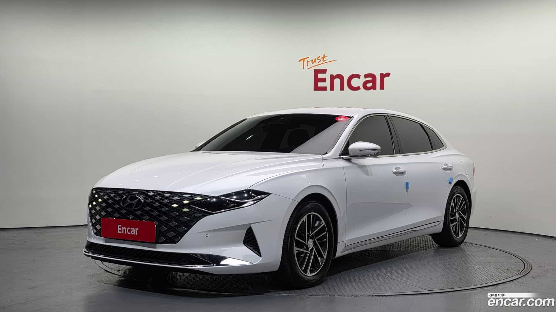 Grandeur Hyundai 2020.1-OUTER-001