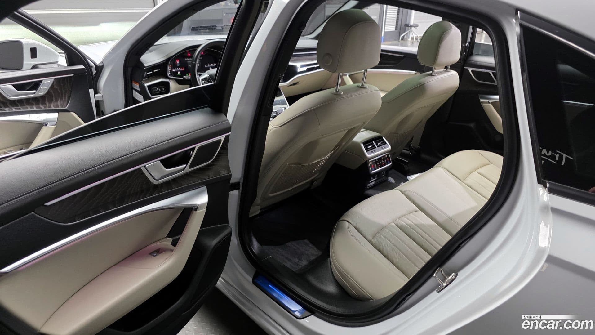 Main__Slider__Photo:A6 Audi 2023.8-10