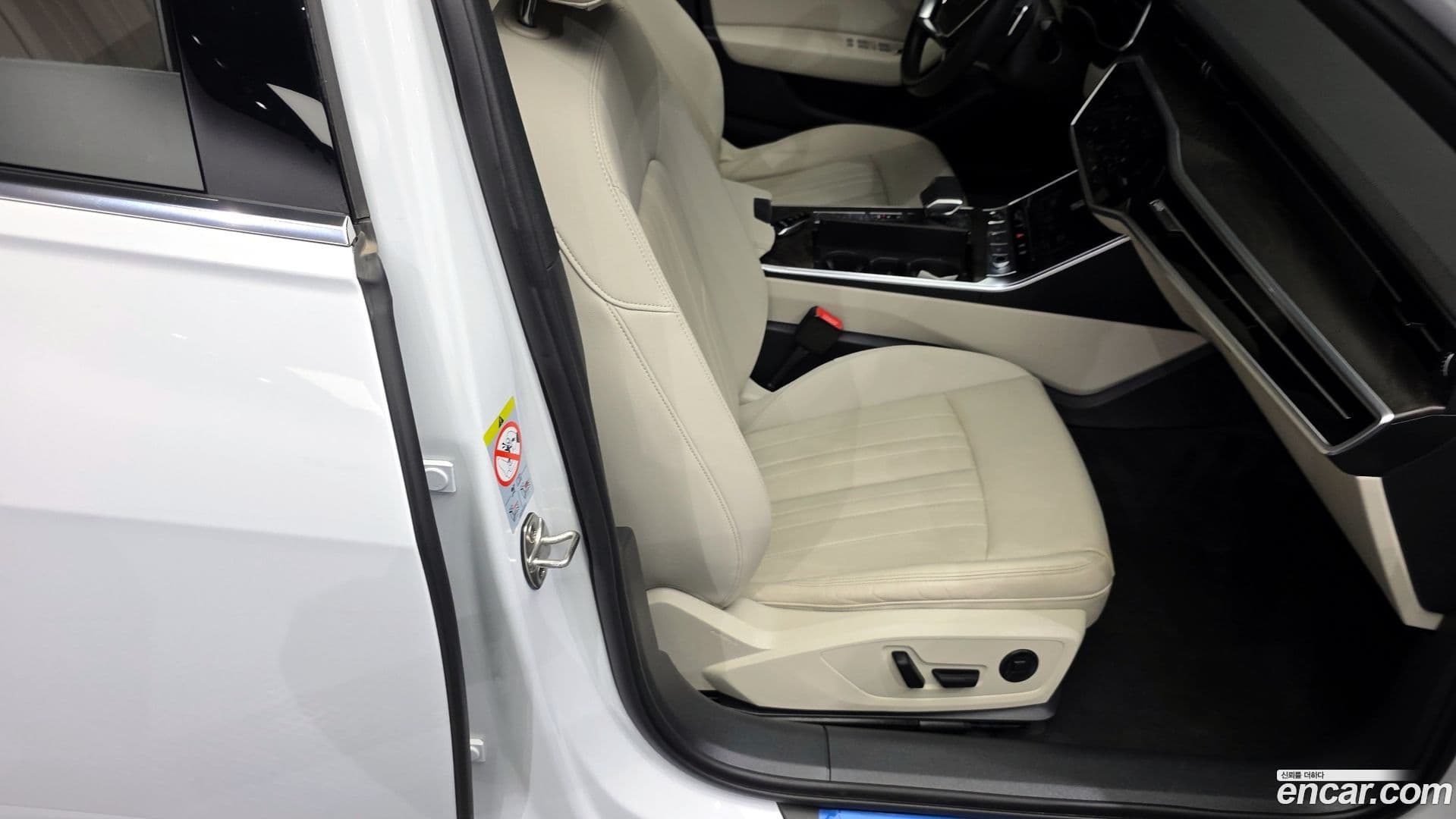 Main__Slider__Photo:A6 Audi 2023.8-11