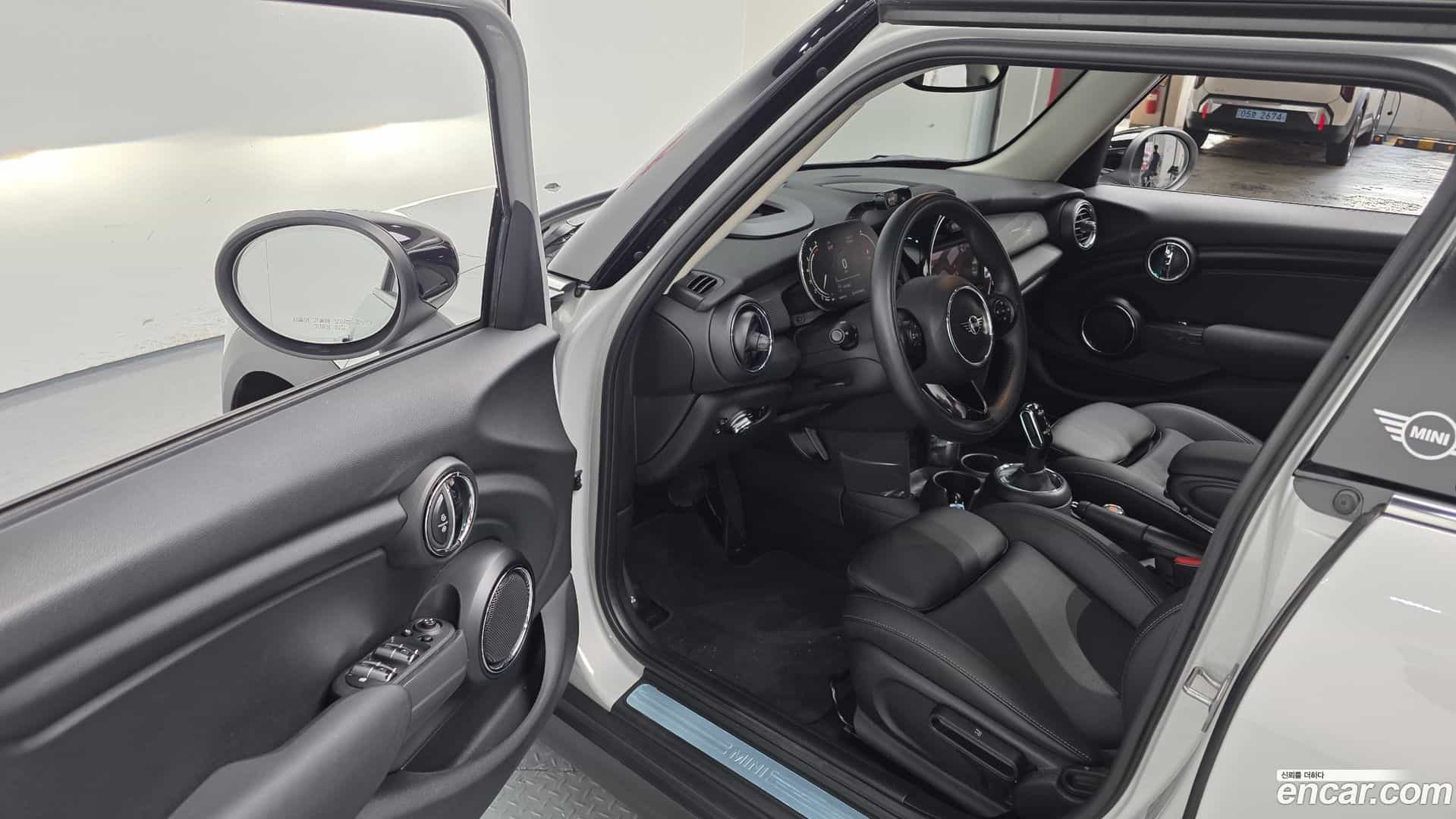 Cooper Mini 2021.4-OPTION-015