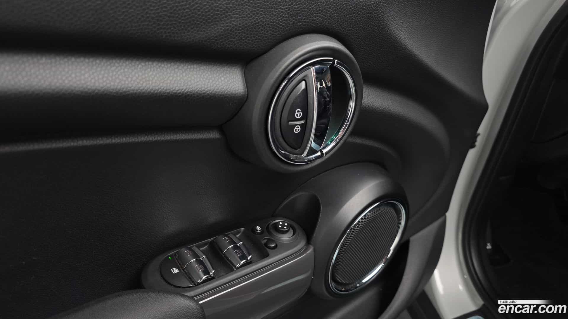 Cooper Mini 2021.4-OPTION-022