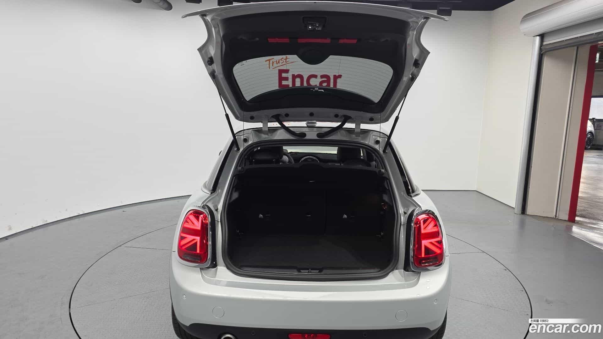 Cooper Mini 2021.4-OPTION-024