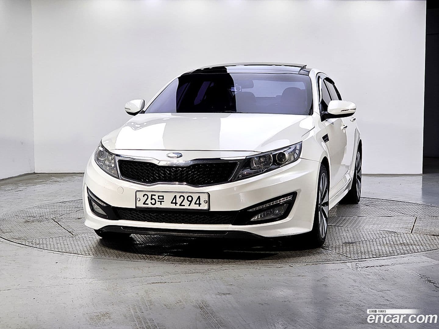 Main__Slider__Photo:K5 Kia 2010.5-1