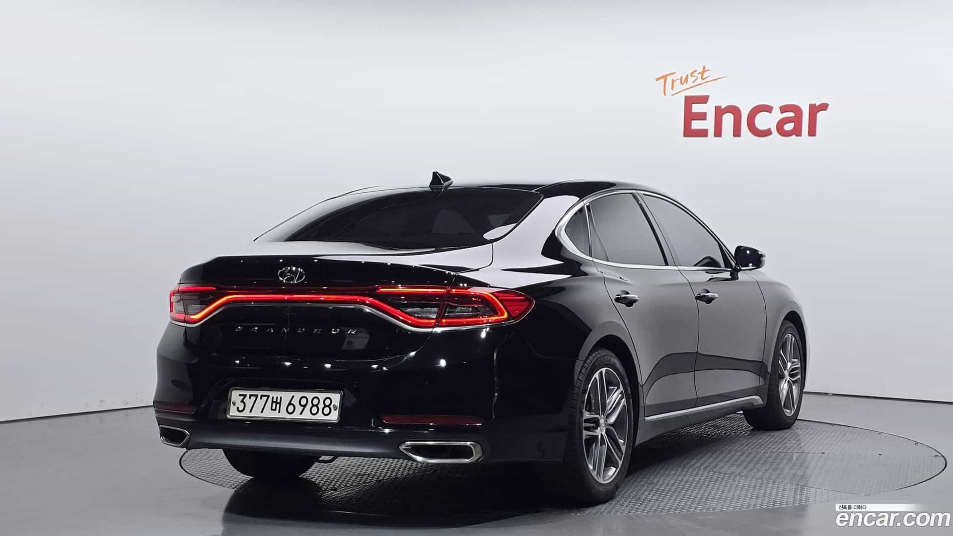 Grandeur Hyundai 2017.11-OUTER-002