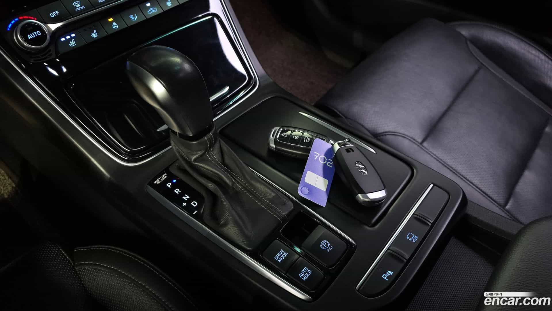 Grandeur Hyundai 2017.11-INNER-009