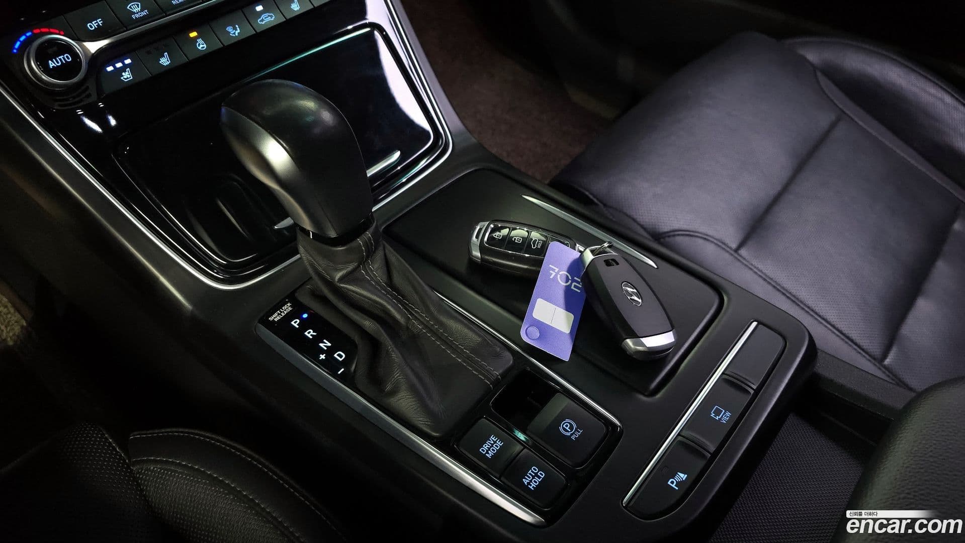 Main__Slider__Photo:Grandeur Hyundai 2017.11-8