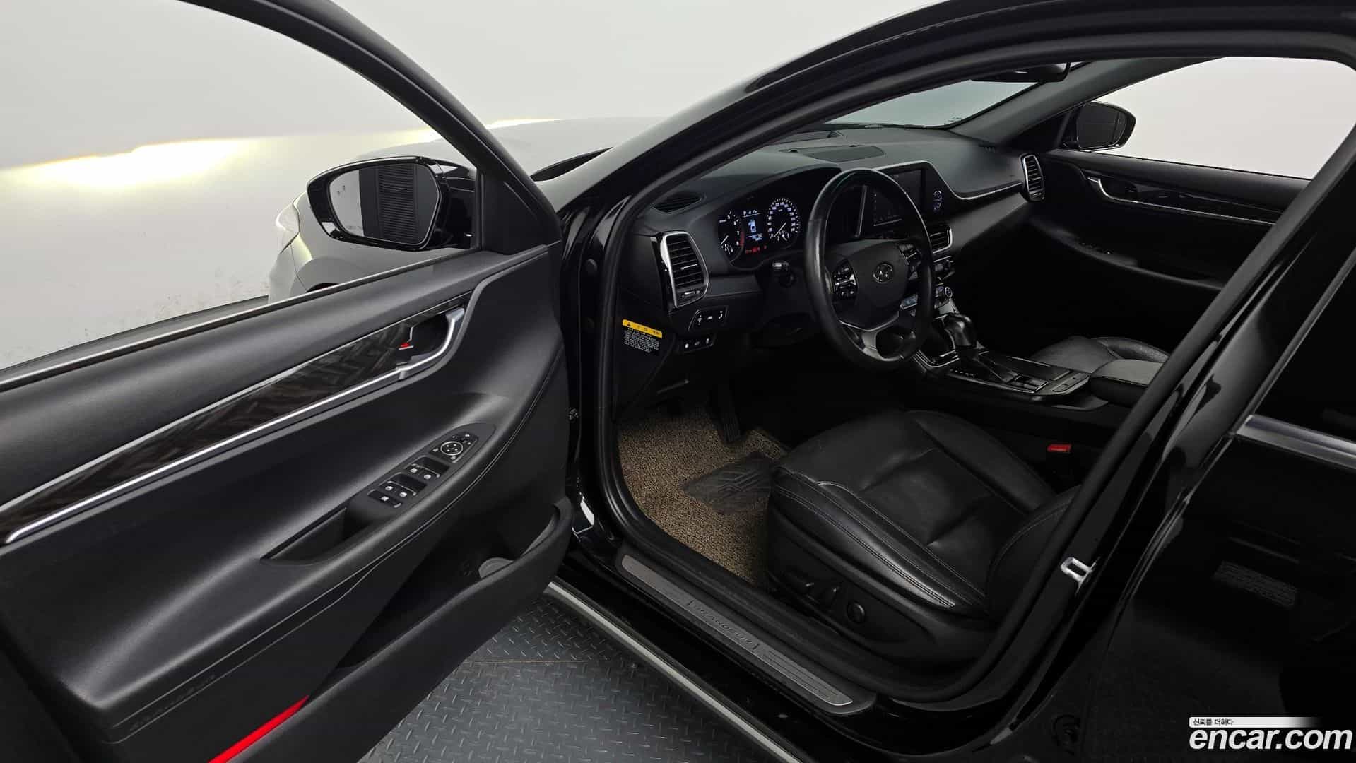 Grandeur Hyundai 2017.11-INNER-010