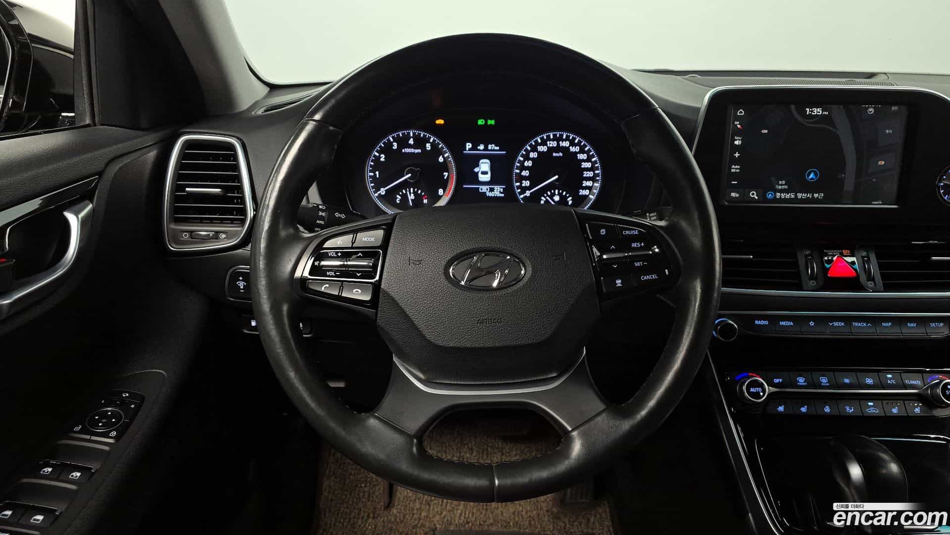 Grandeur Hyundai 2017.11-OPTION-018