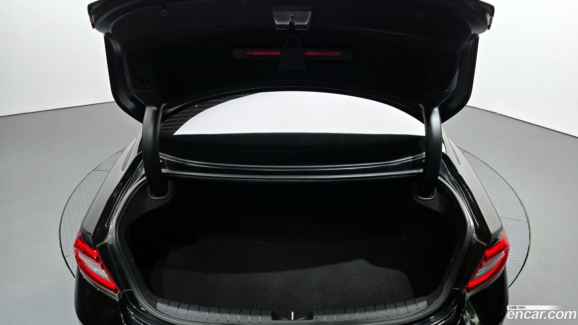 Main__Slider__Photo:Grandeur Hyundai 2017.11-19