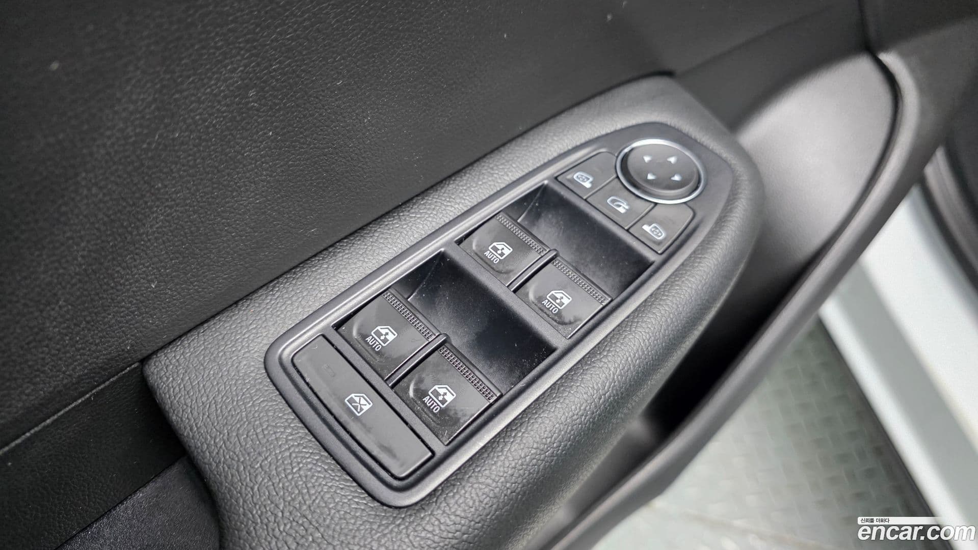 Main__Slider__Photo:XM3 Renault-KoreaSamsung 2020.9-11