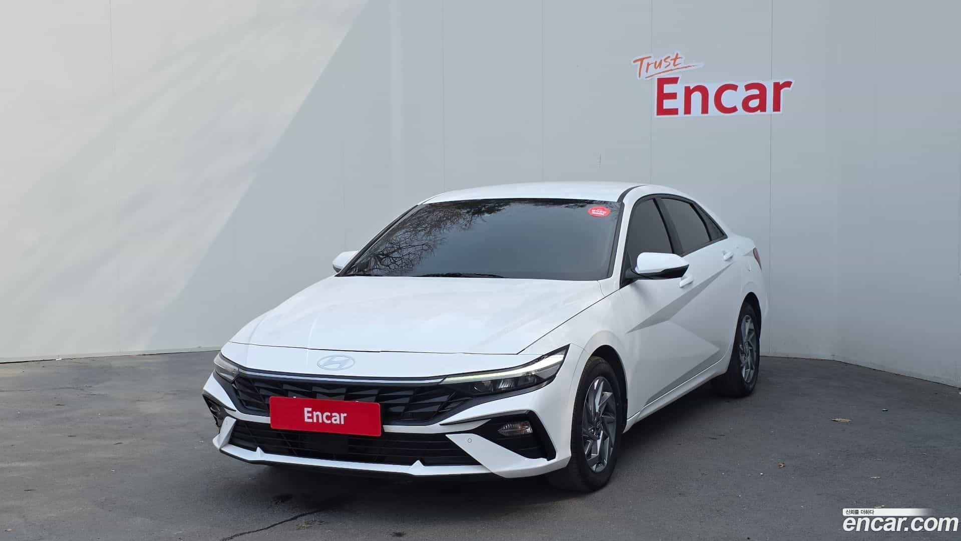 AVANTE Hyundai 2023.6-OUTER-001