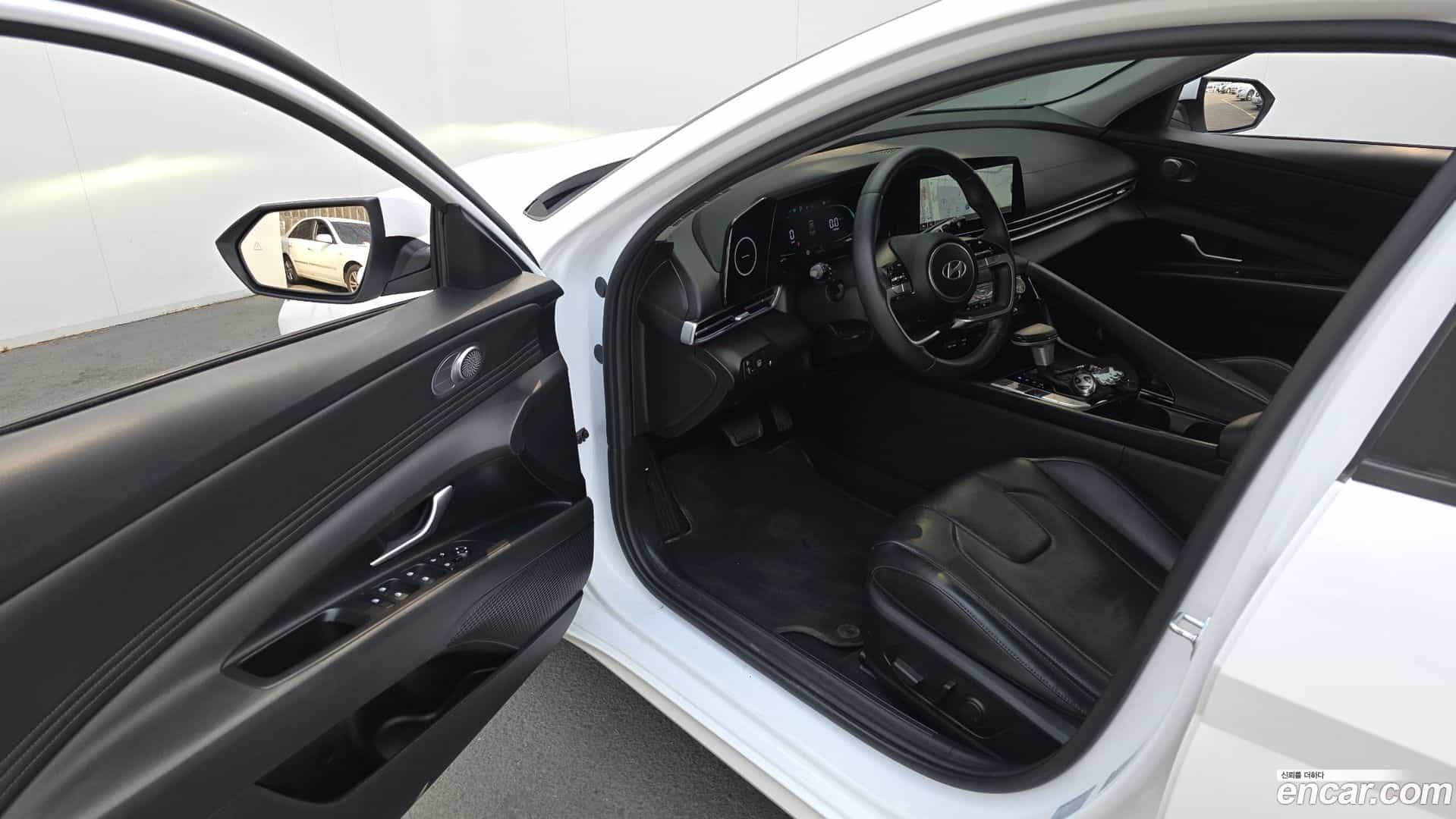 AVANTE Hyundai 2023.6-INNER-010