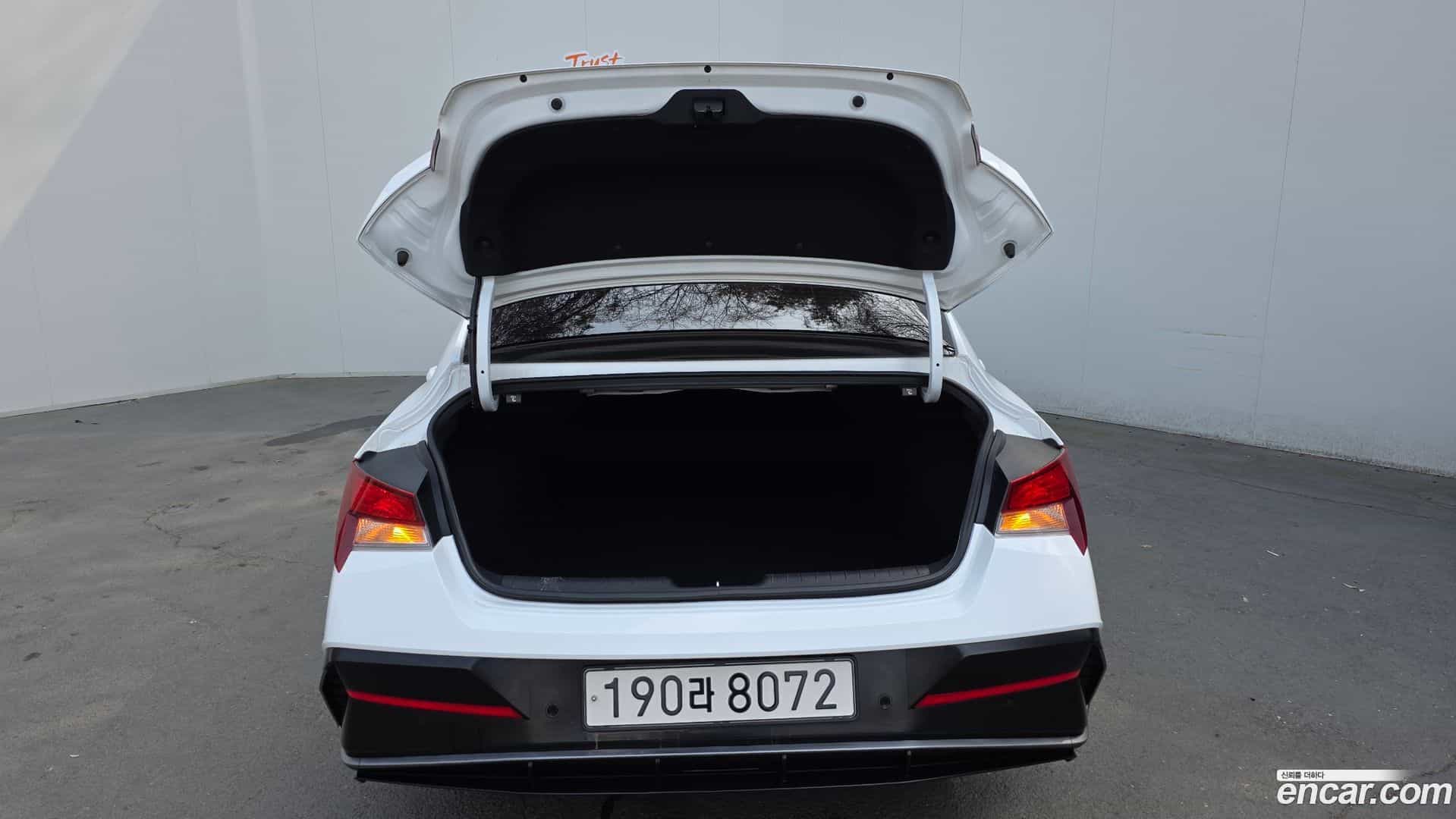 AVANTE Hyundai 2023.6-OPTION-024