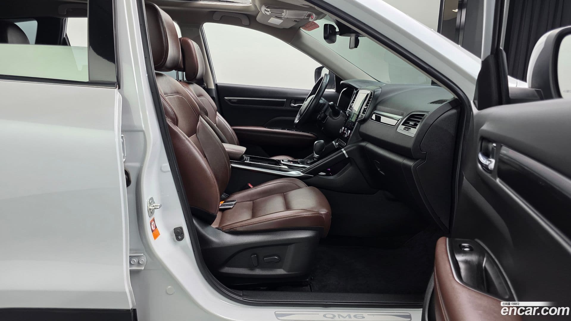 Main__Slider__Photo:QM6 Renault-KoreaSamsung 2018.10-9