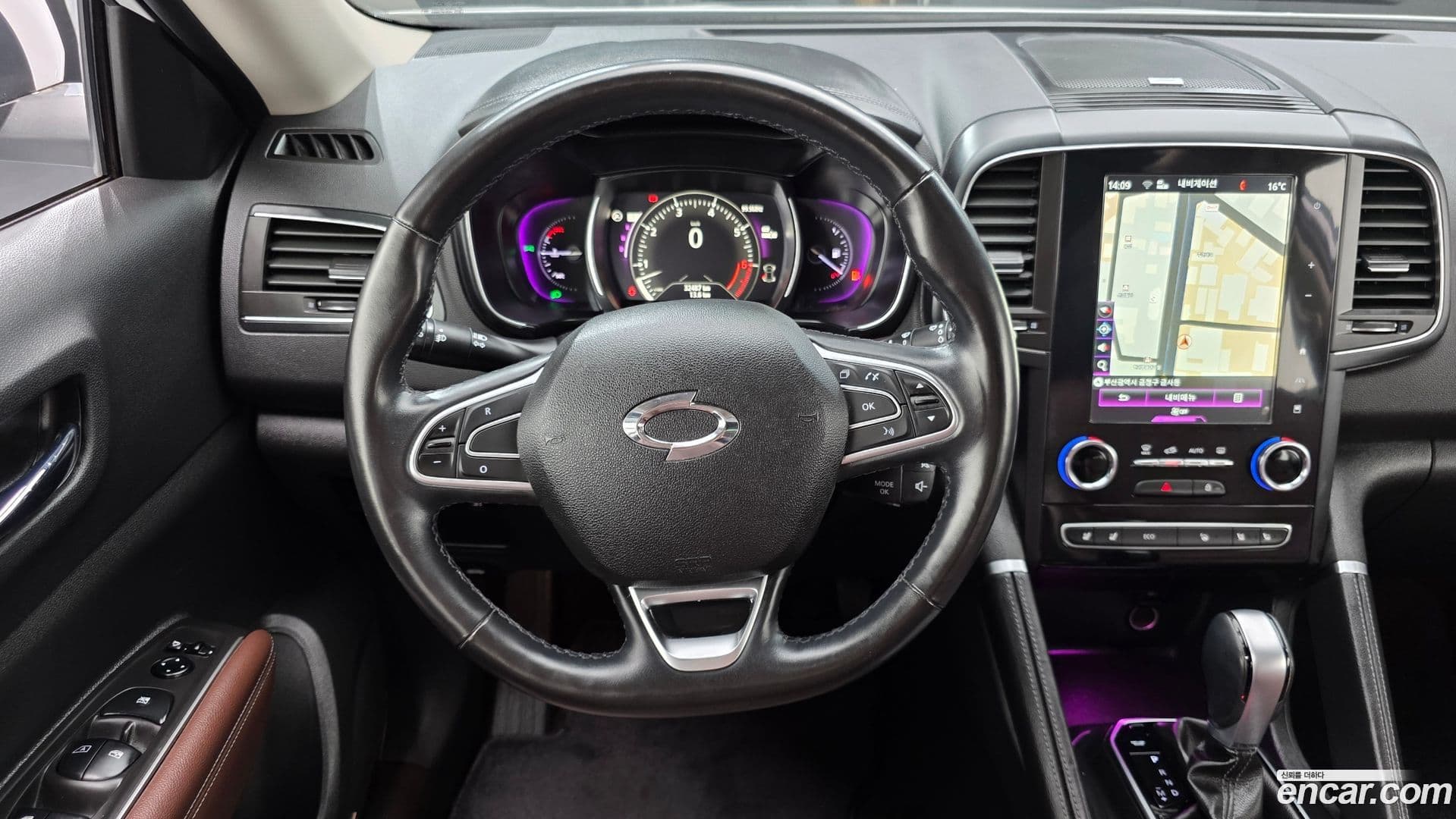 Main__Slider__Photo:QM6 Renault-KoreaSamsung 2018.10-12