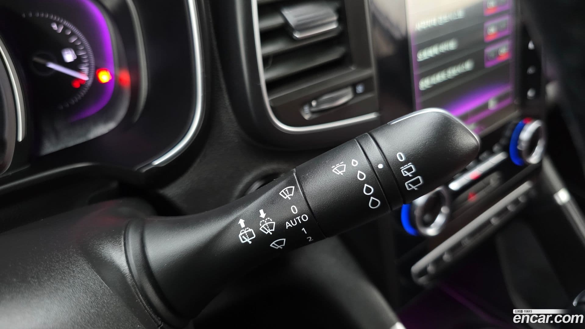 Main__Slider__Photo:QM6 Renault-KoreaSamsung 2018.10-16