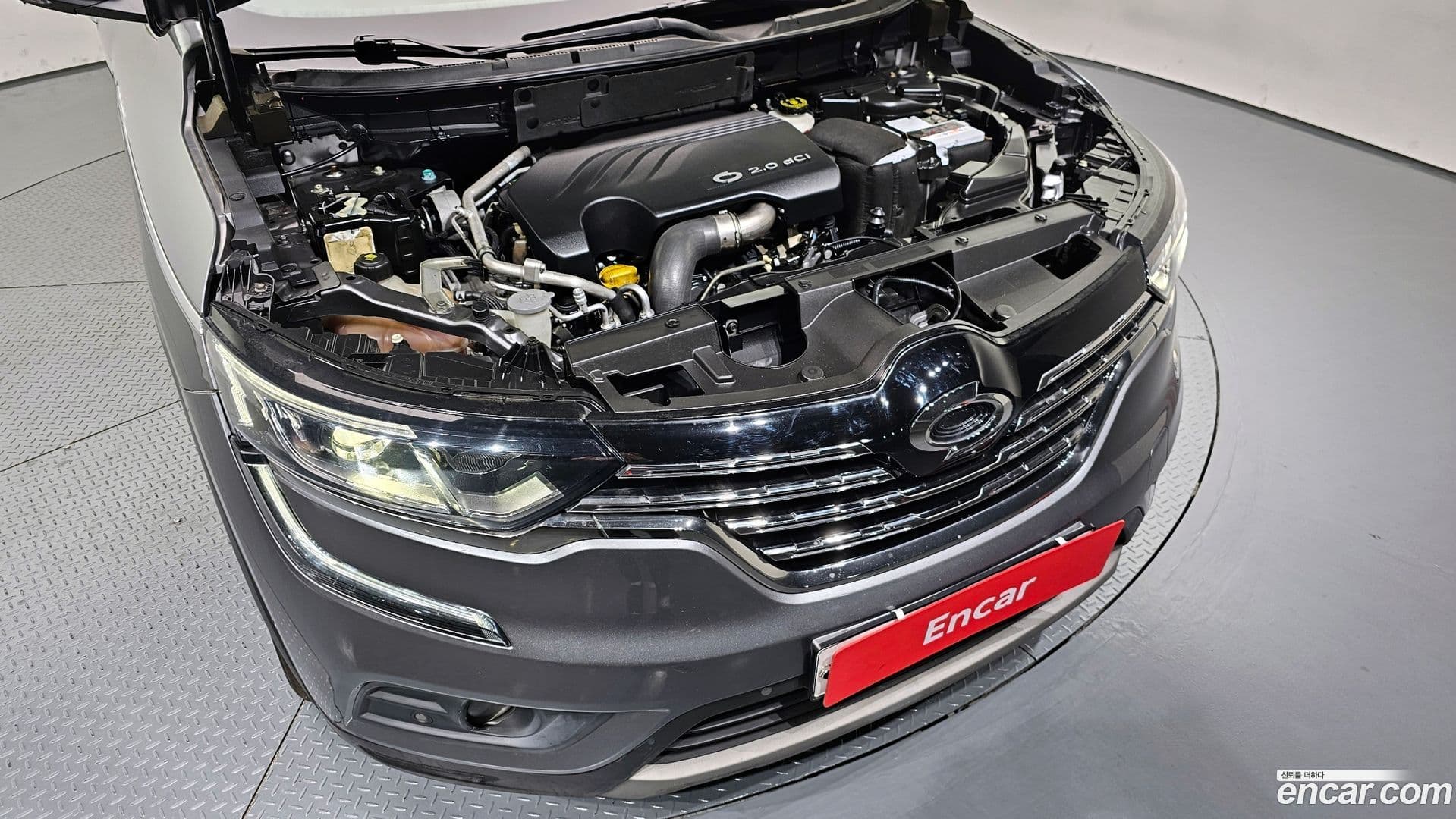 Main__Slider__Photo:QM6 Renault-KoreaSamsung 2017.4-5