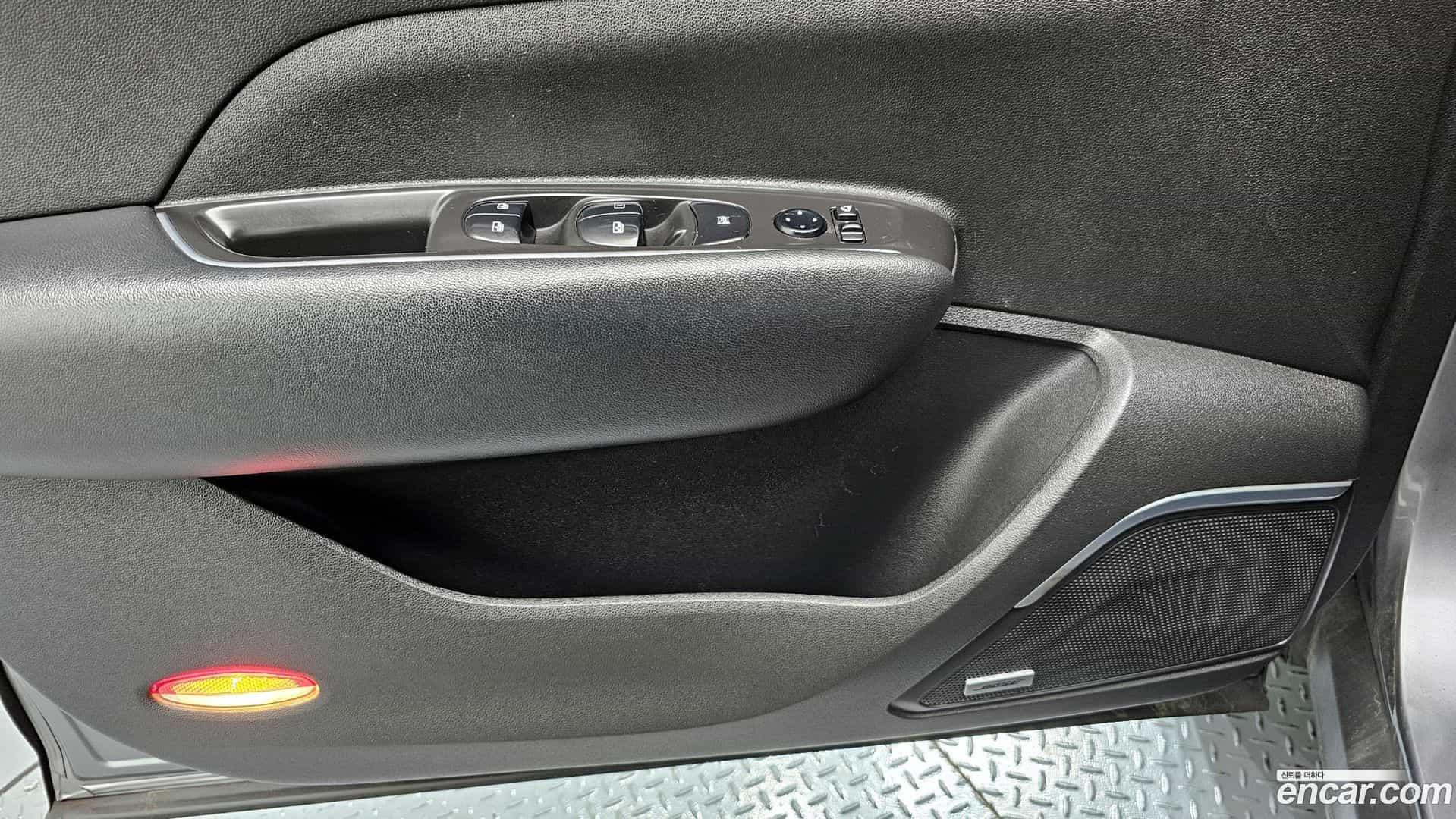 QM6 Renault-KoreaSamsung 2017.4-OPTION-021