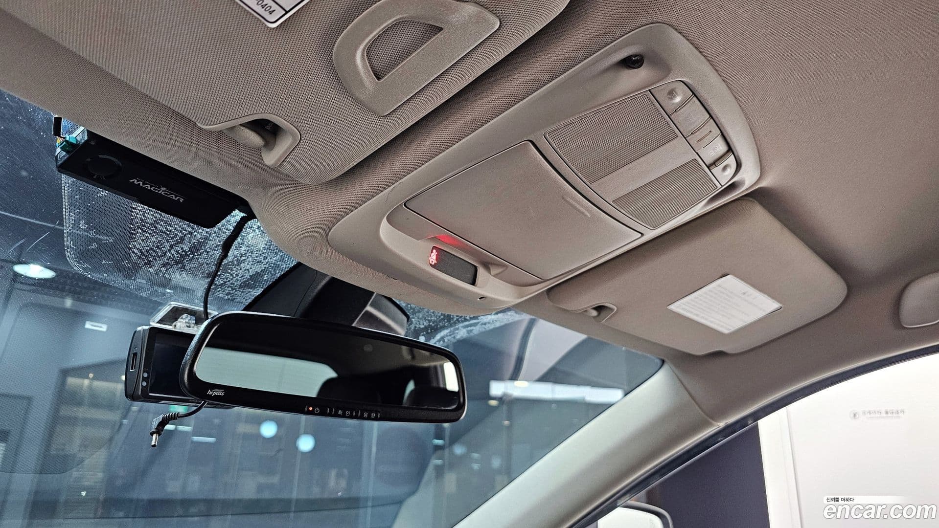 Main__Slider__Photo:QM6 Renault-KoreaSamsung 2017.4-19