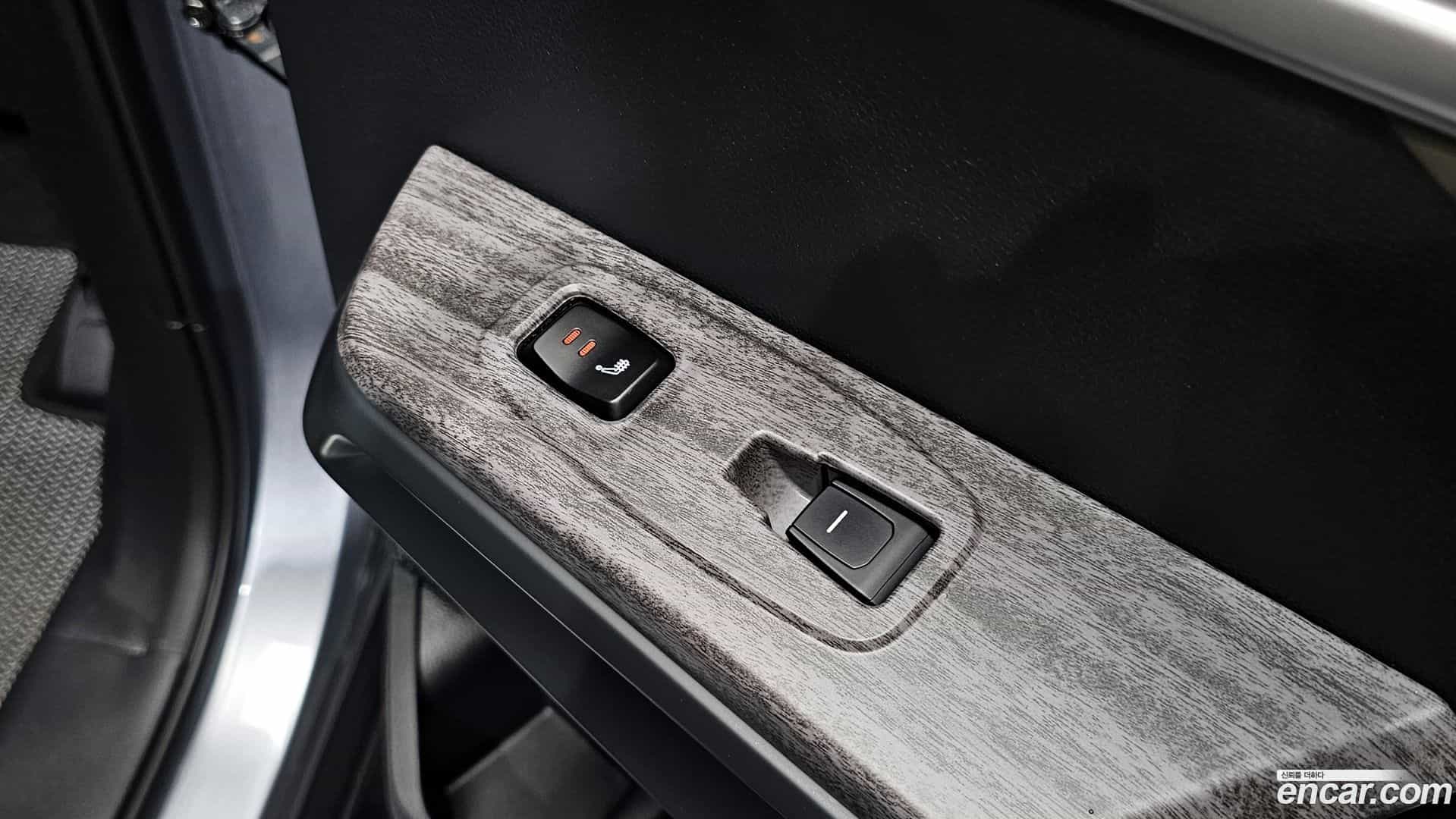 Torres KG_Mobility_Ssangyong 2023.1-OPTION-022