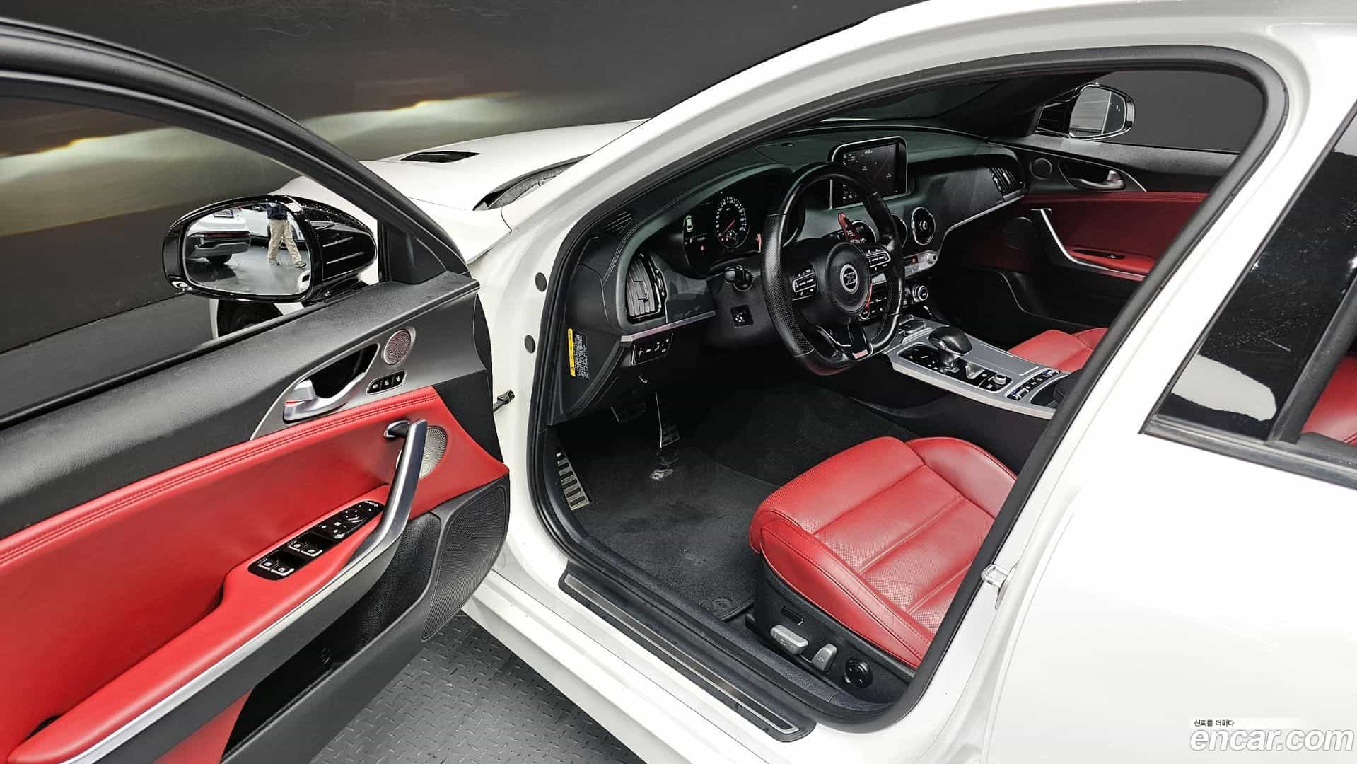 Stinger Kia 2017.5-OPTION-015