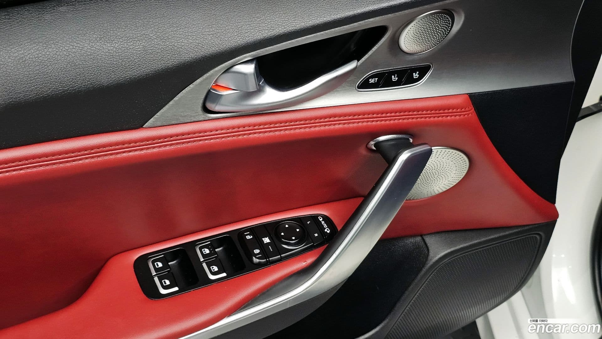 Main__Slider__Photo:Stinger Kia 2017.5-19