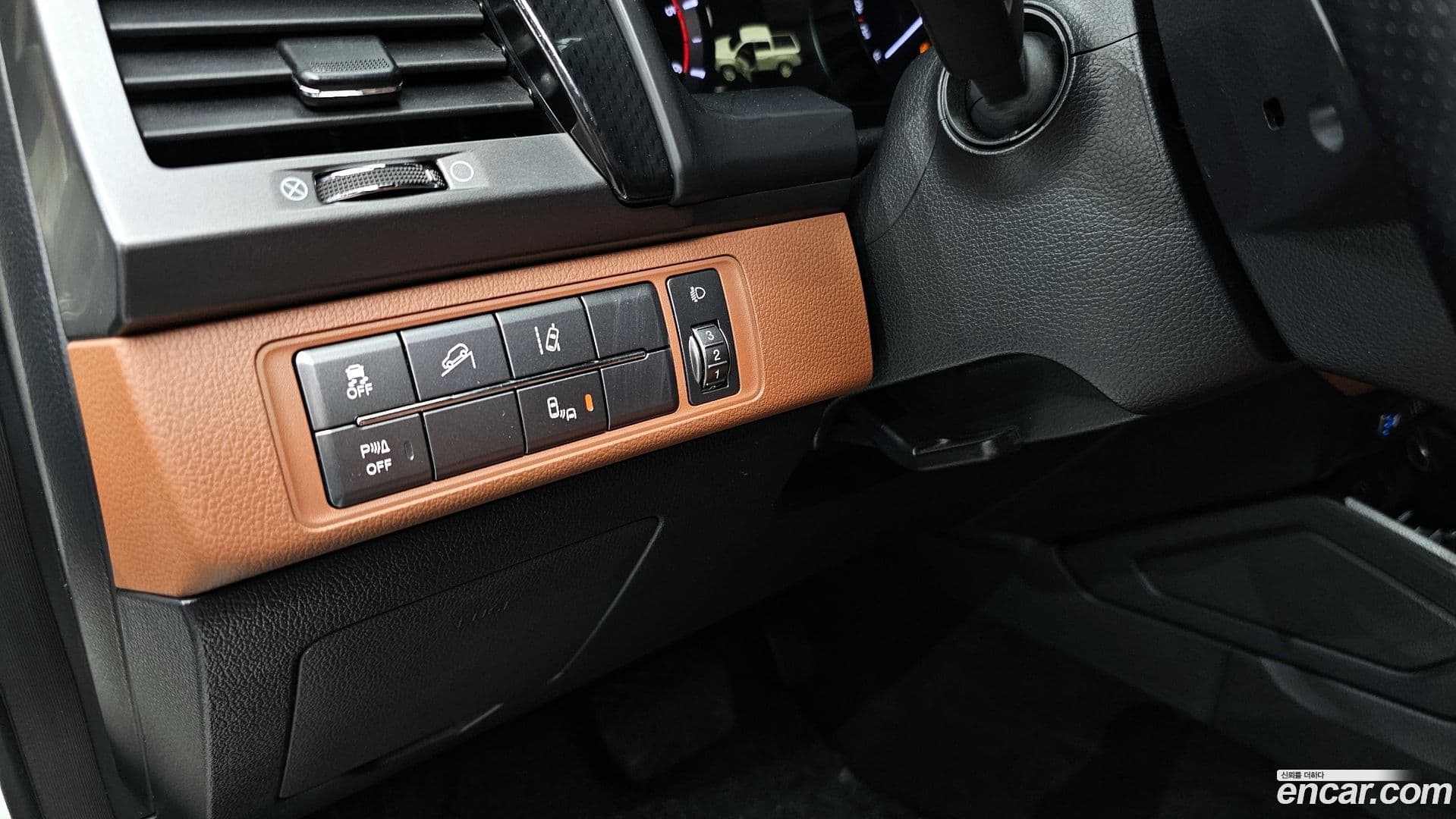 Main__Slider__Photo:Rexton KG_Mobility_Ssangyong 2020.11-17