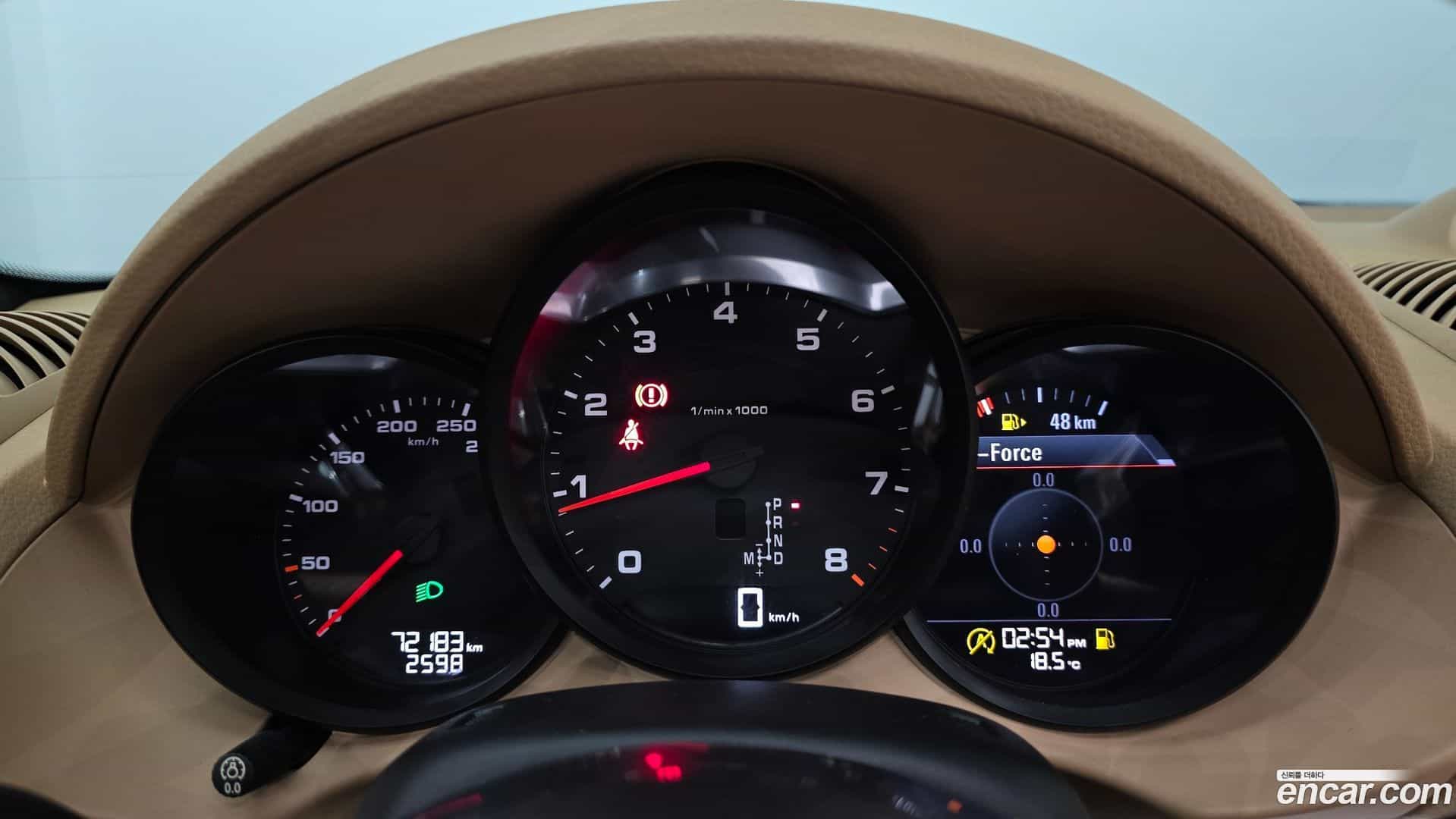 718 Porsche 2017.4-INNER-008