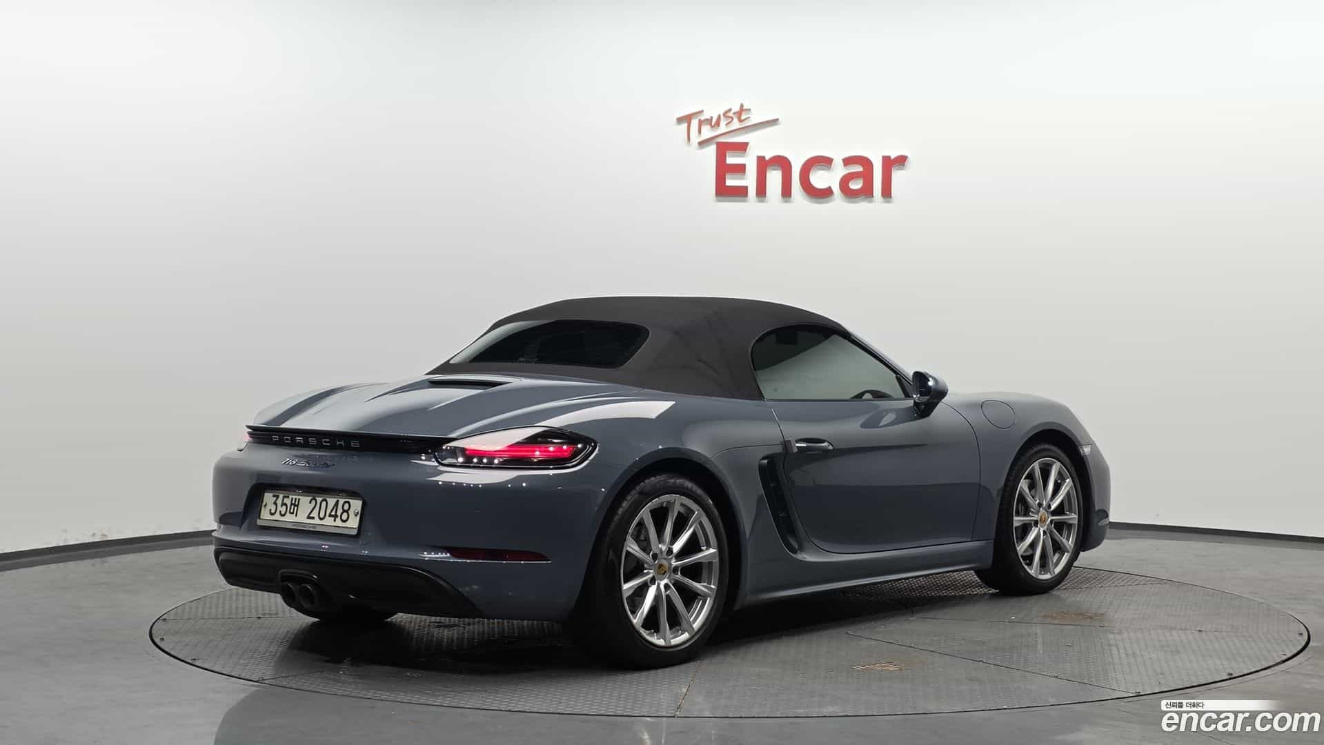 718 Porsche 2017.4-OPTION-023