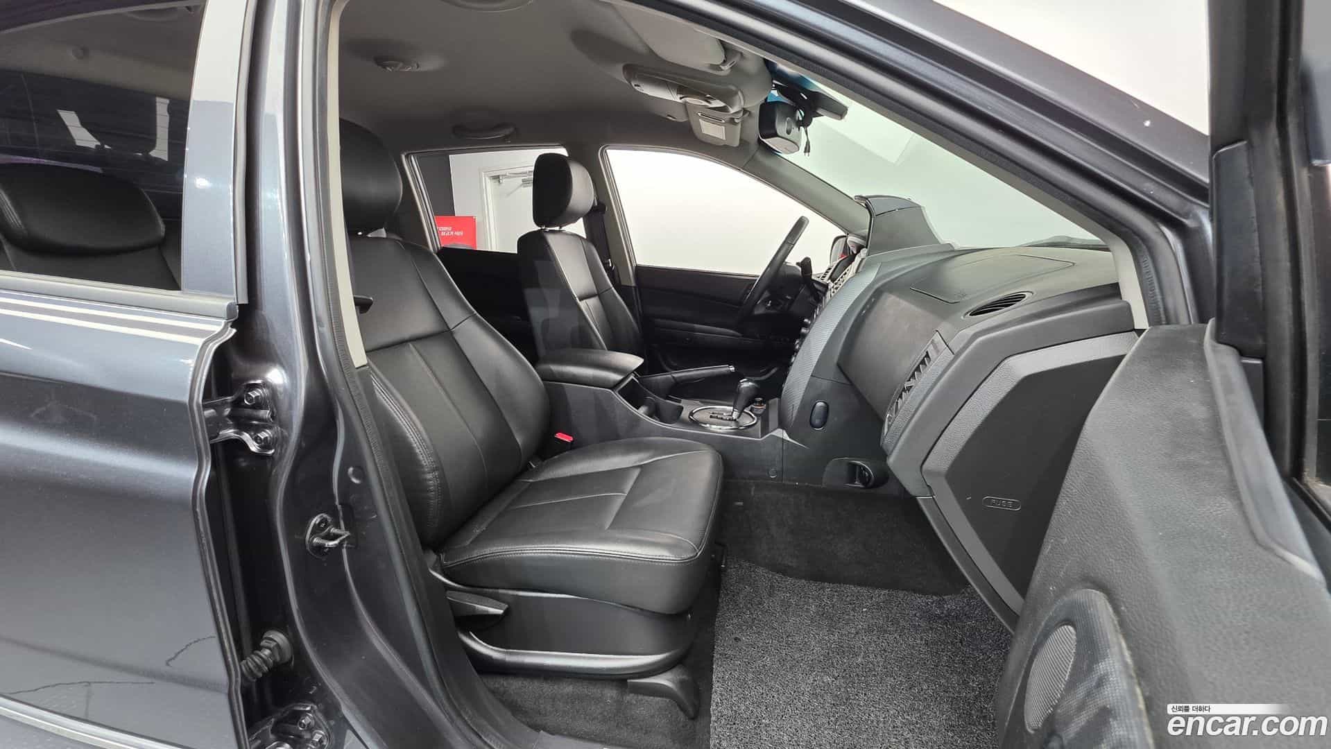 KORANDO KG_Mobility_Ssangyong 2015.5-INNER-010