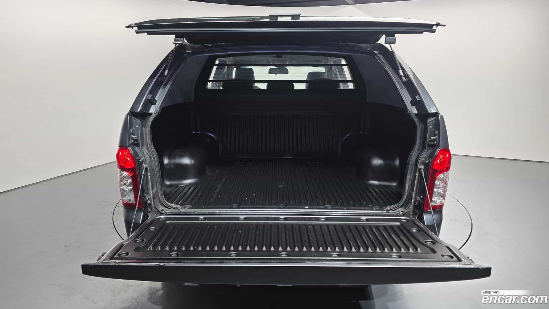 KORANDO KG_Mobility_Ssangyong 2015.5-OPTION-024