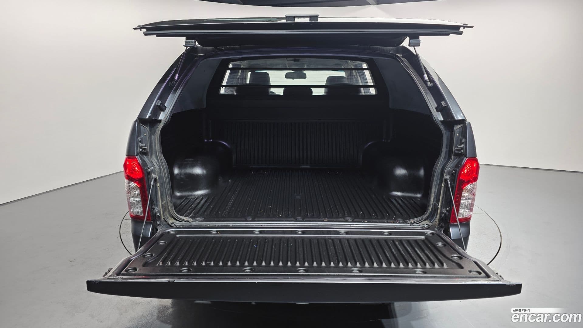 Main__Slider__Photo:KORANDO KG_Mobility_Ssangyong 2015.5-19