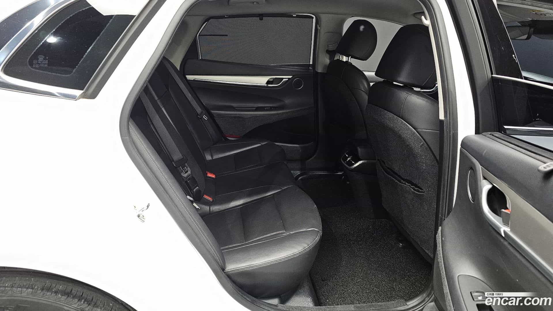 Grandeur Hyundai 2022.4-OPTION-016