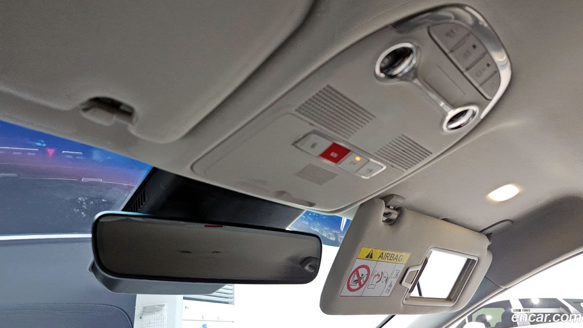 Main__Slider__Photo:Grandeur Hyundai 2022.4-18