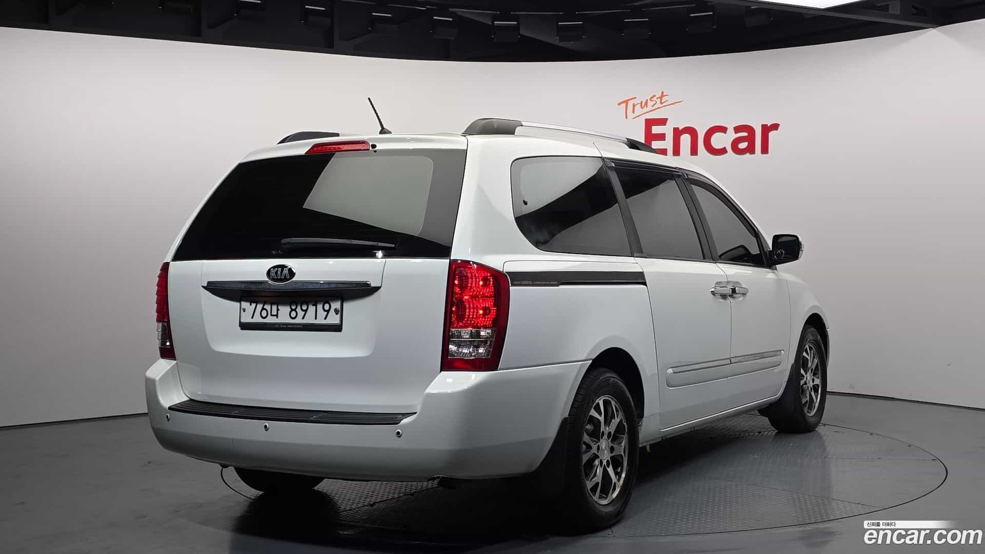 Canival Kia 2013.11-OUTER-002