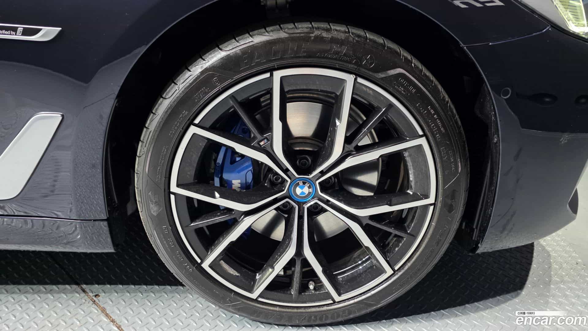 5-Series BMW 2022.1-OUTER-005