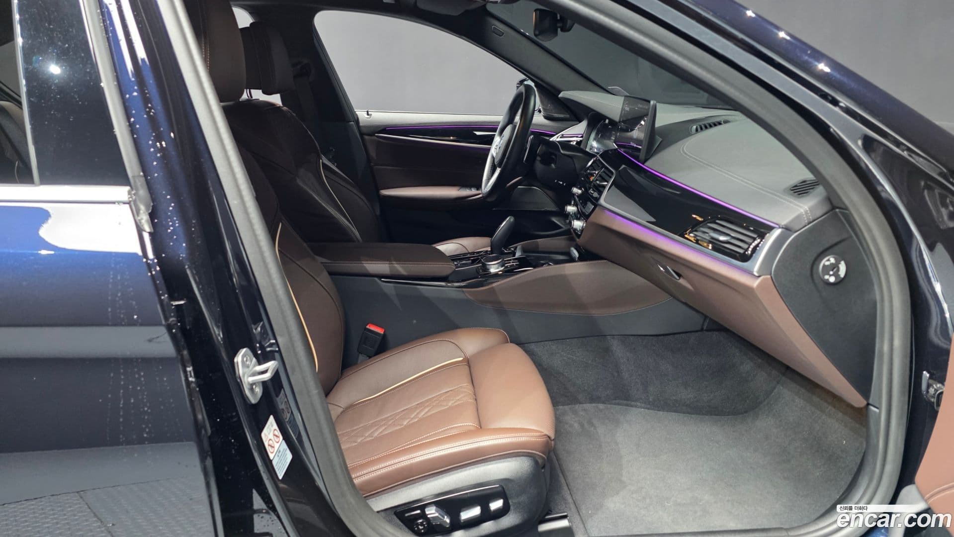 Main__Slider__Photo:5-Series BMW 2022.1-9