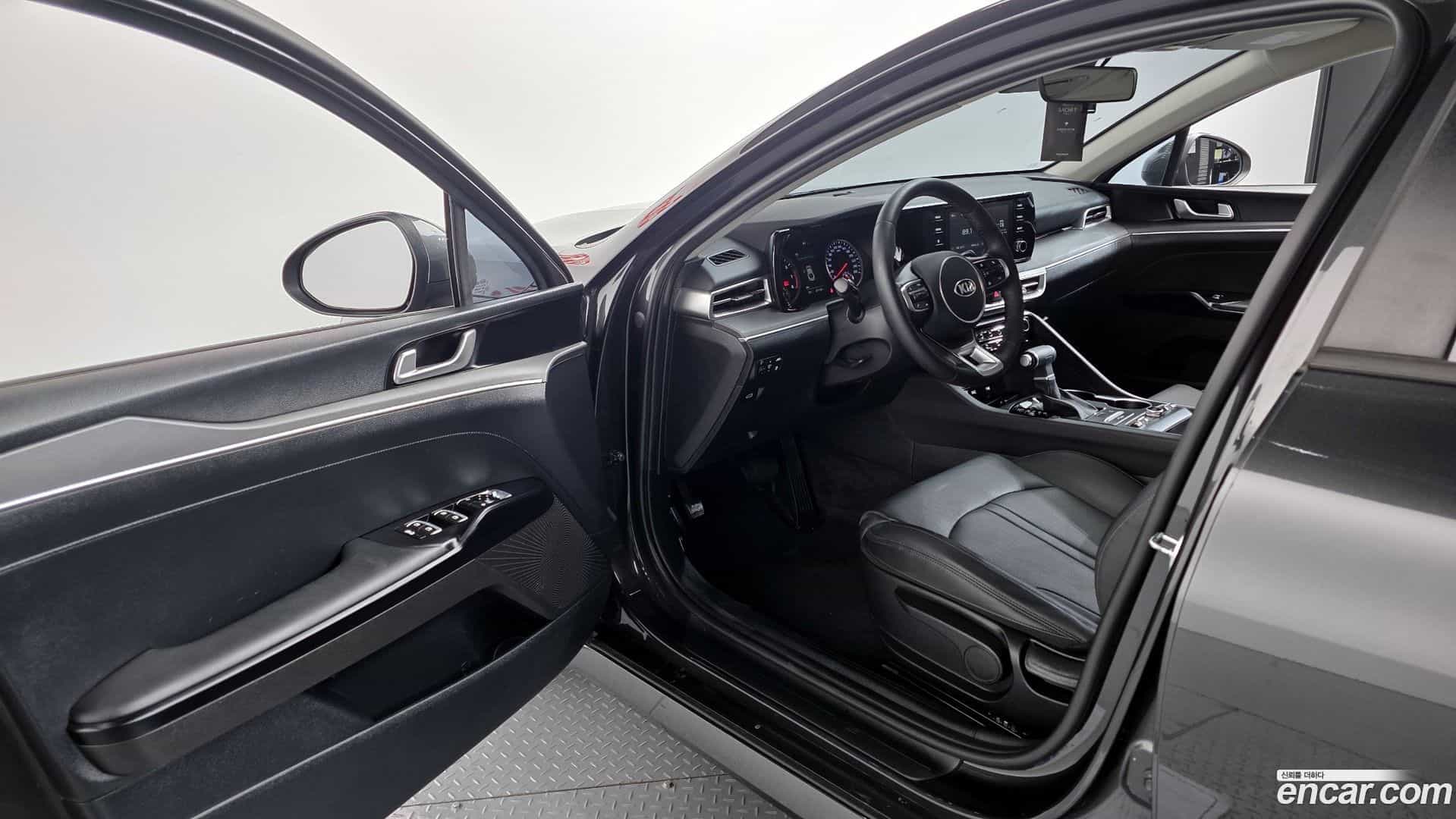 K5 Kia 2021.1-OPTION-015