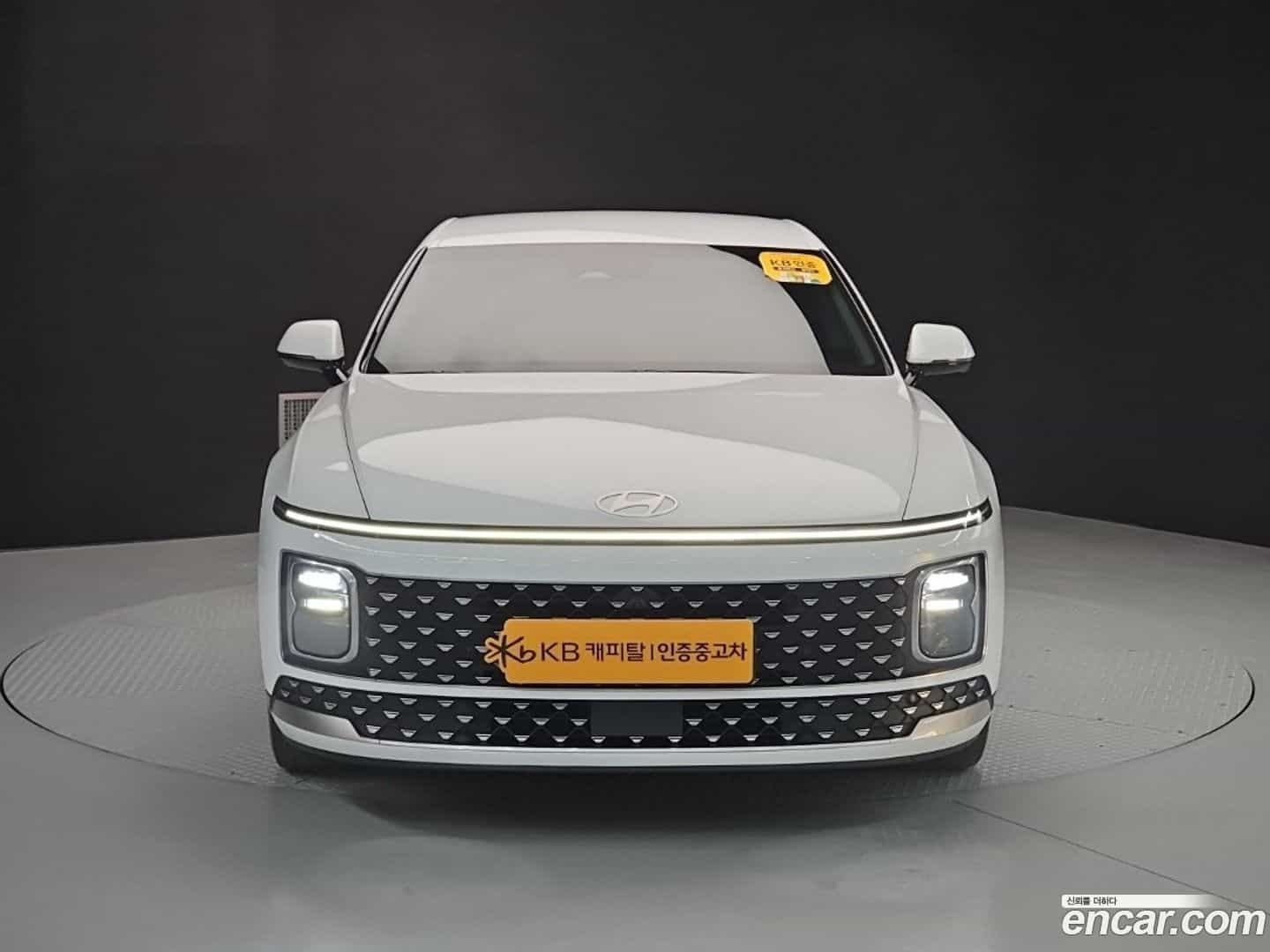 Grandeur Hyundai 2023.0-OUTER-003