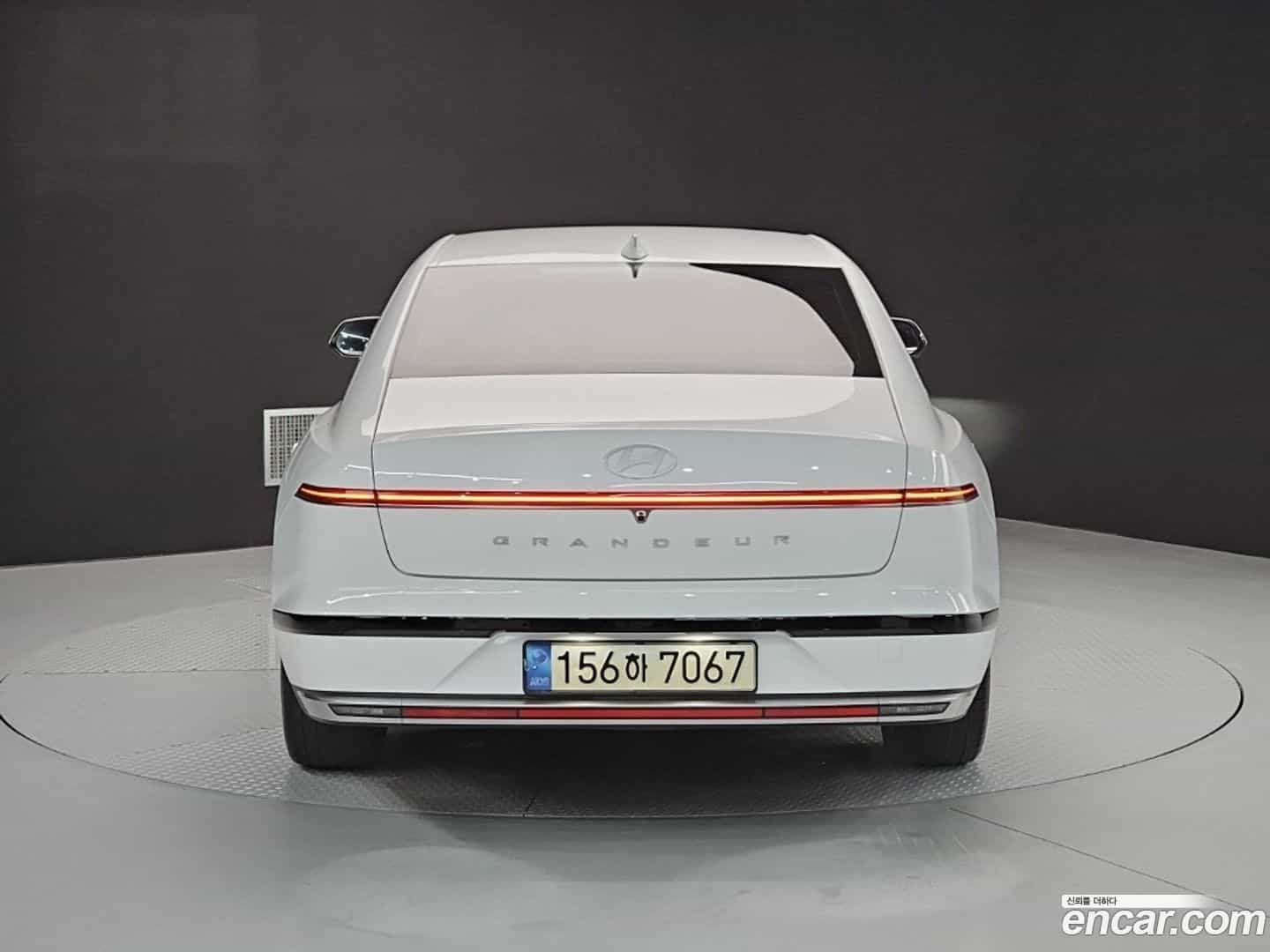 Grandeur Hyundai 2023.0-OUTER-004