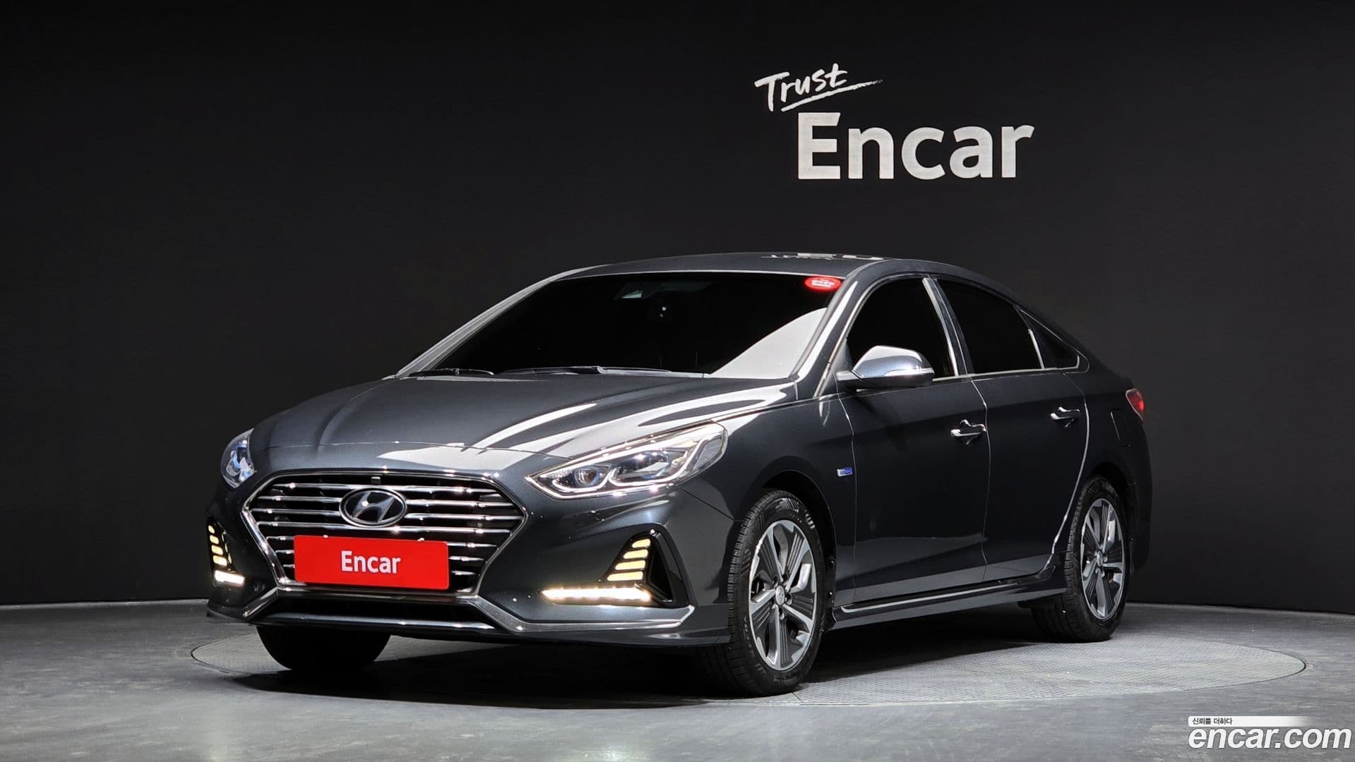 Main__Slider__Photo:Sonata Hyundai 2018.1-0