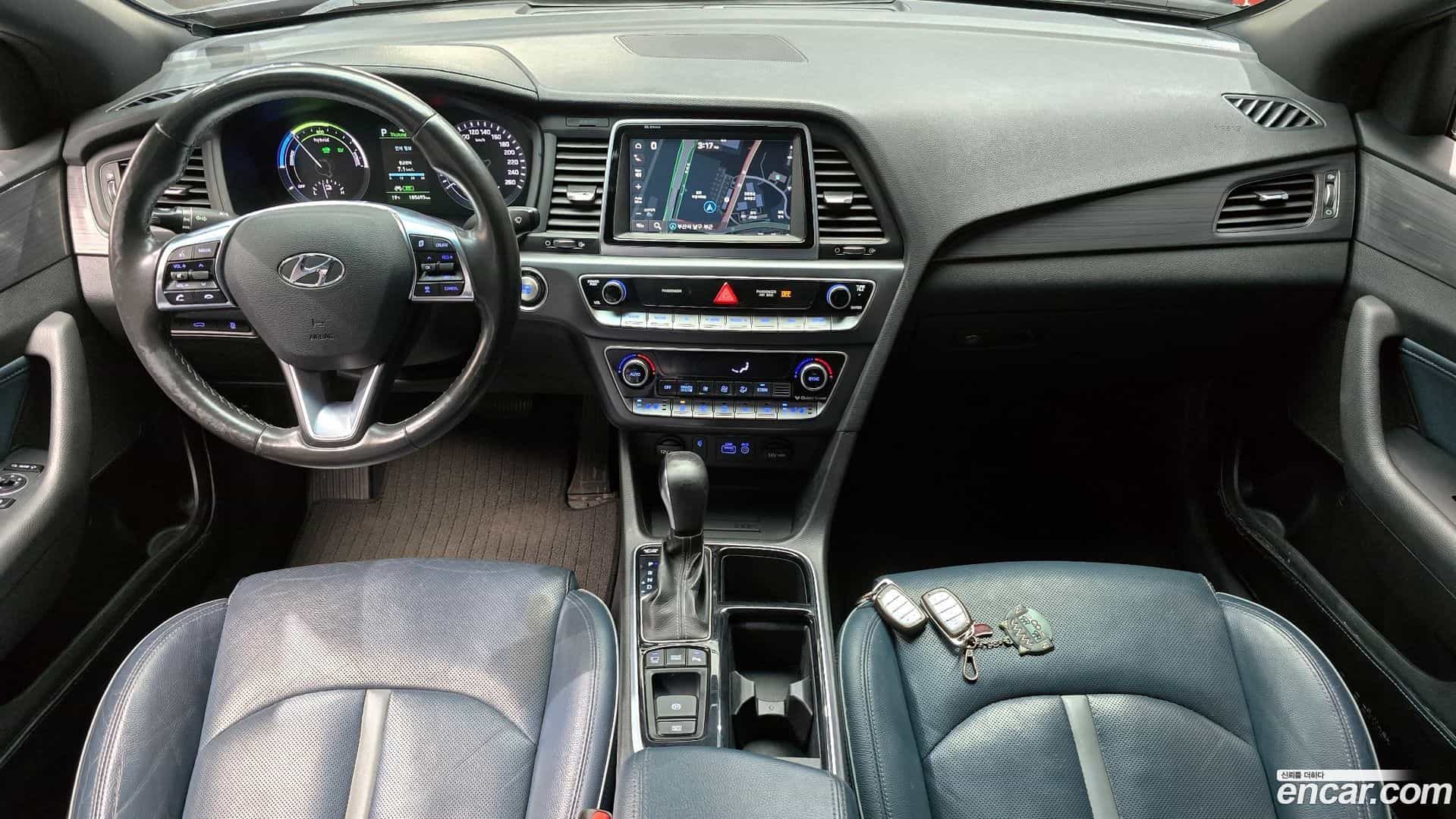 Sonata Hyundai 2018.1-INNER-007