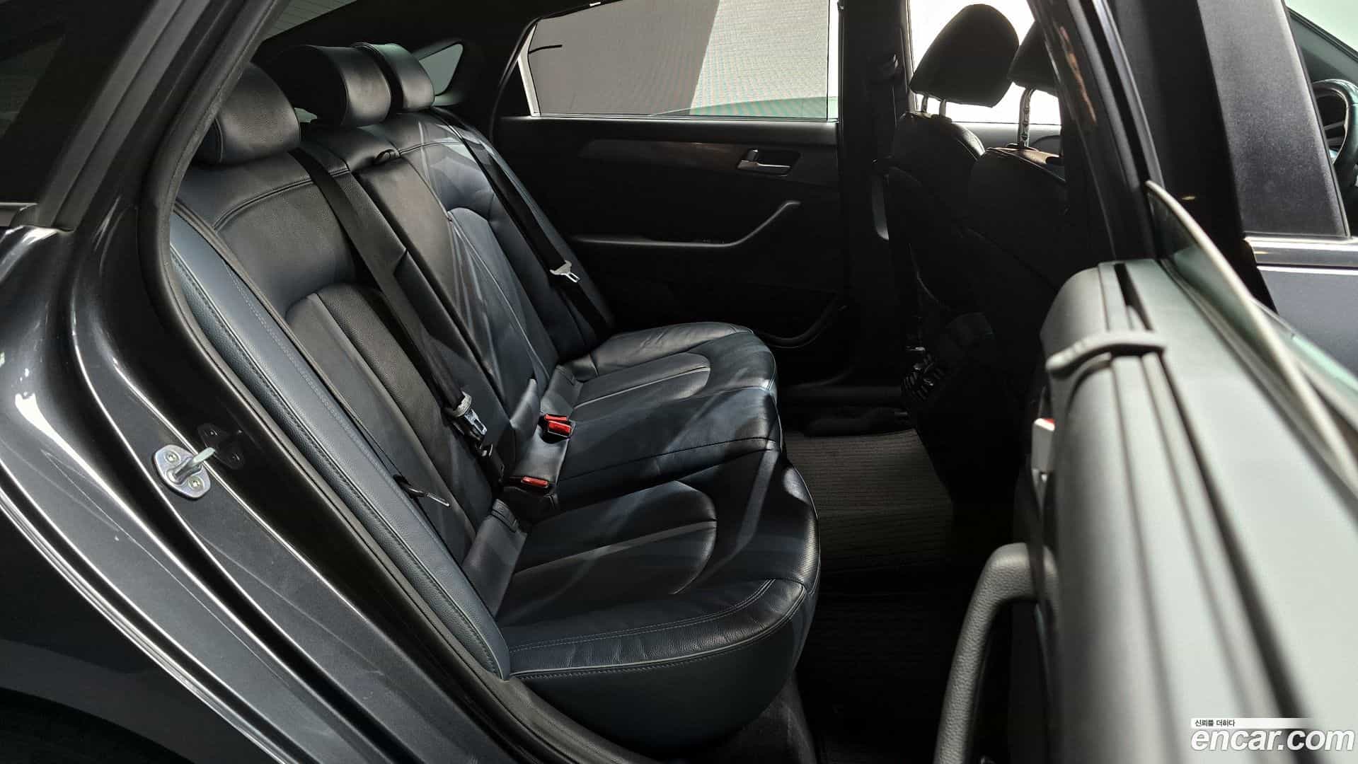 Sonata Hyundai 2018.1-OPTION-016