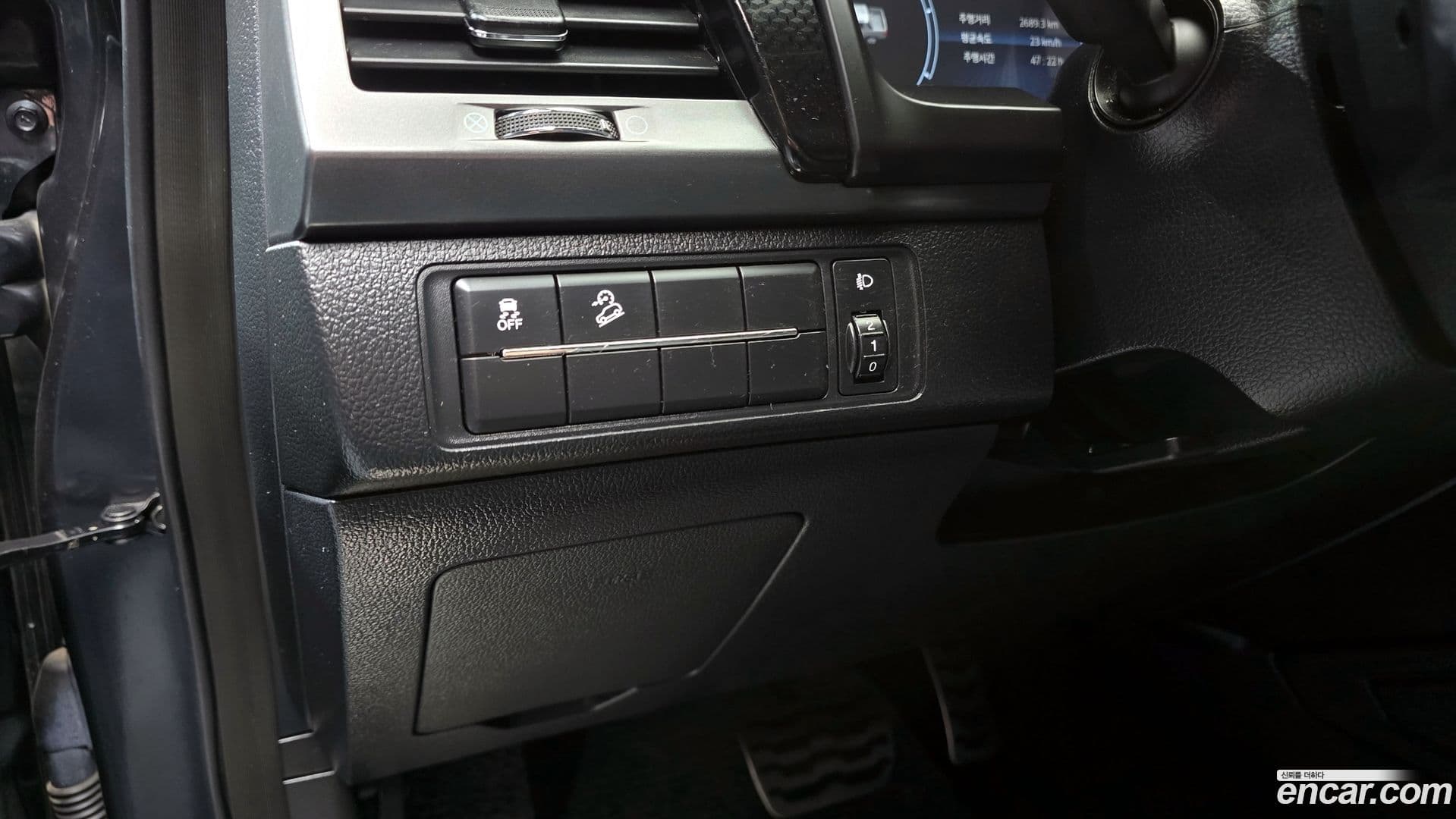 Main__Slider__Photo:Rexton KG_Mobility_Ssangyong 2022.1-16