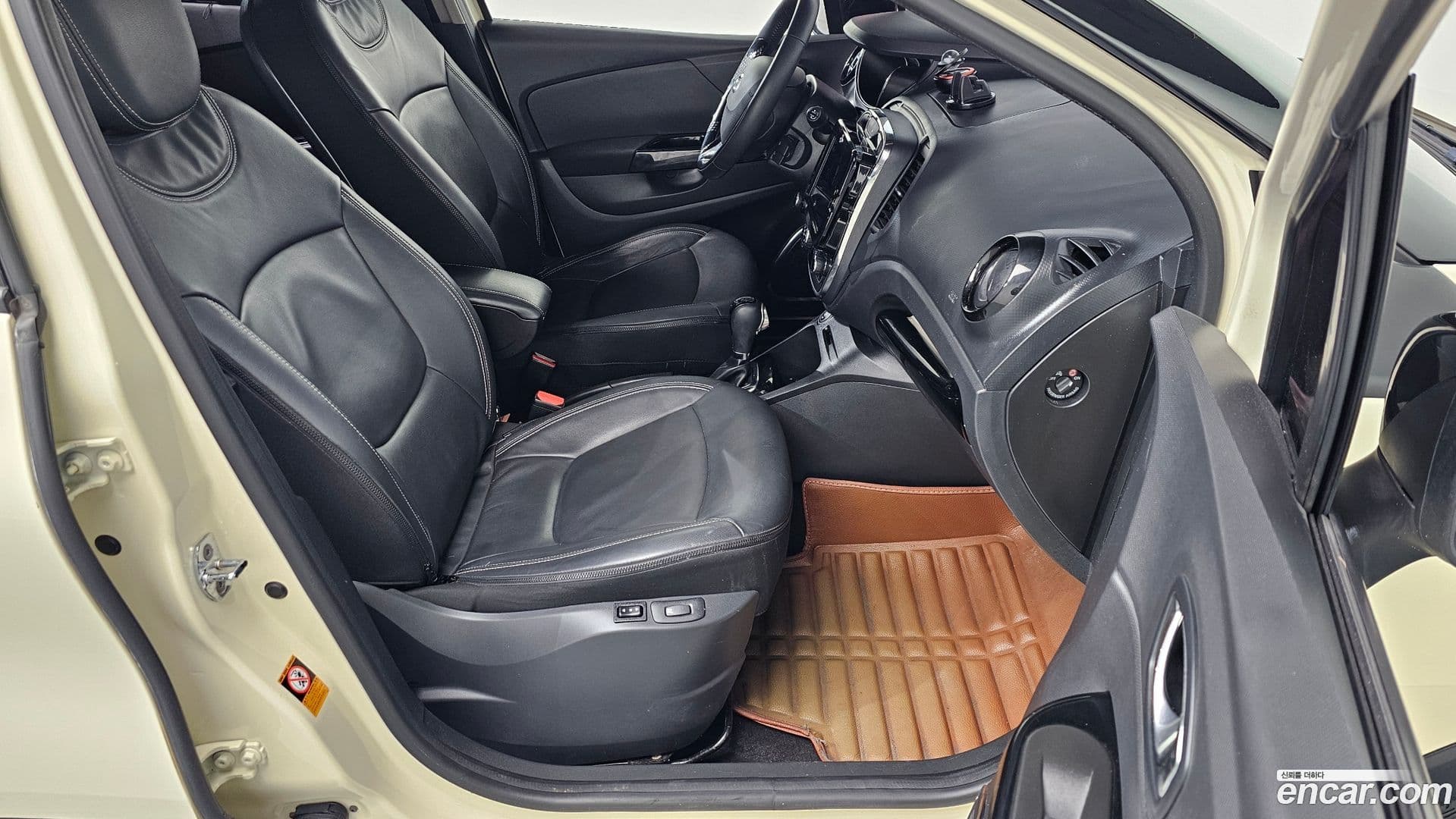 Main__Slider__Photo:QM3 Renault-KoreaSamsung 2016.2-9